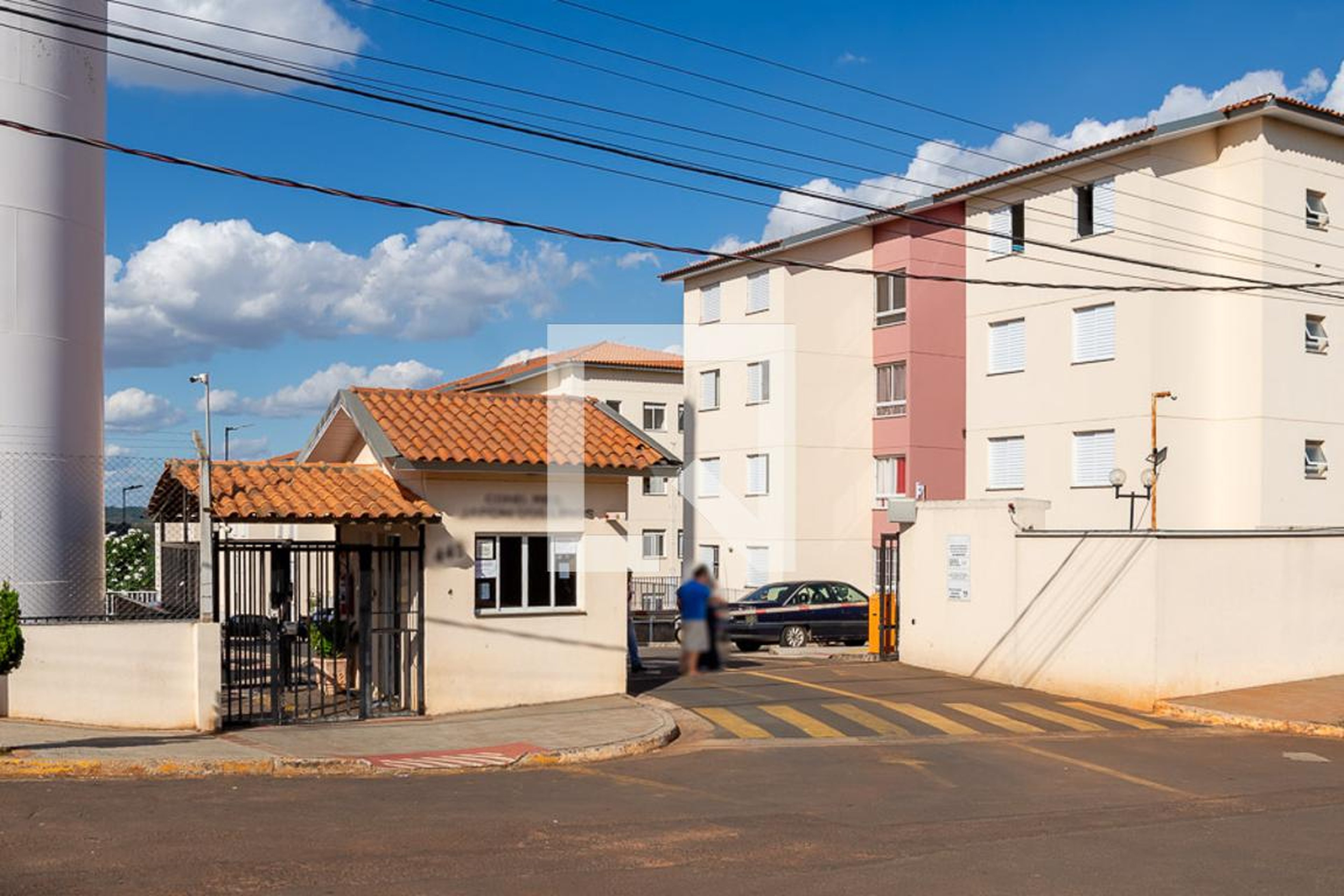 Fachada Condomínio RES JD dos Lirios