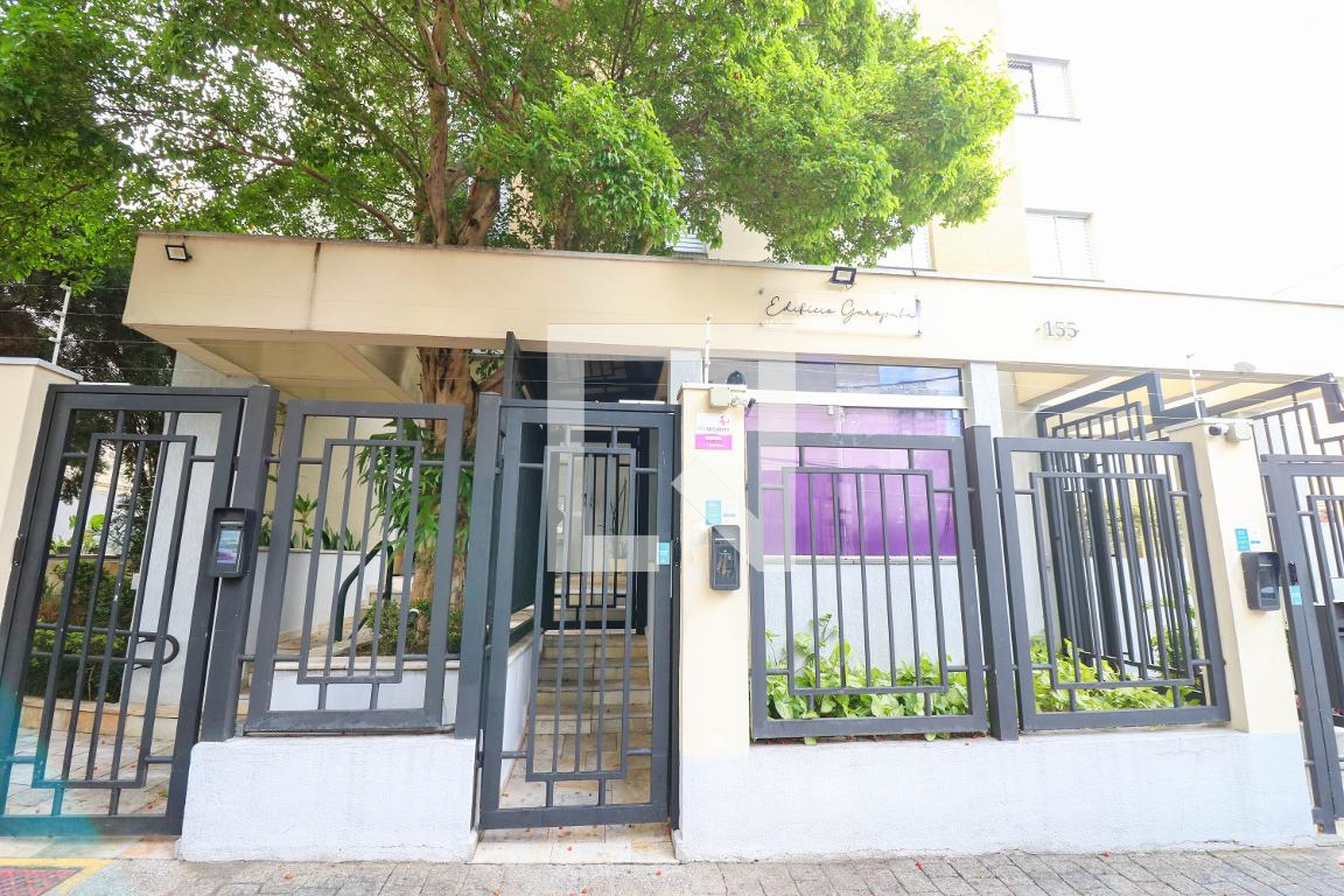 Fachada Condomínio em Rua Leme do Prado, 155