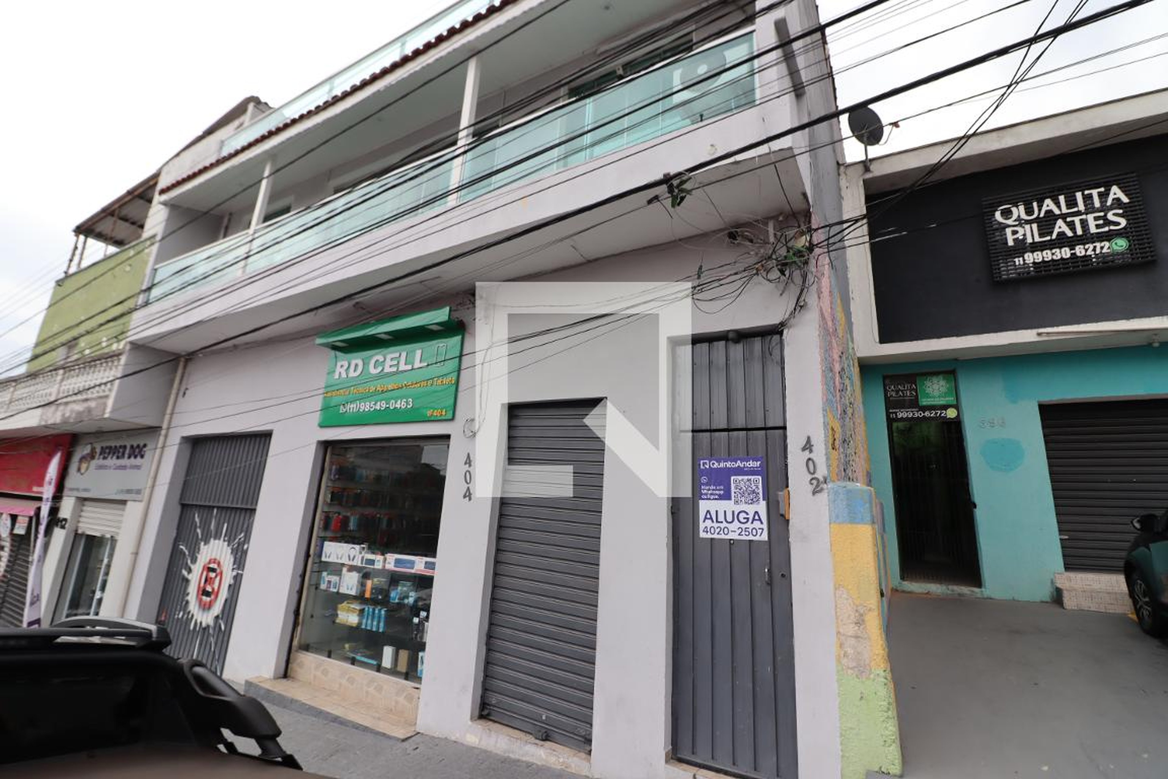 Fachada Condomínio em Rua Alfredo Sturlini, 402