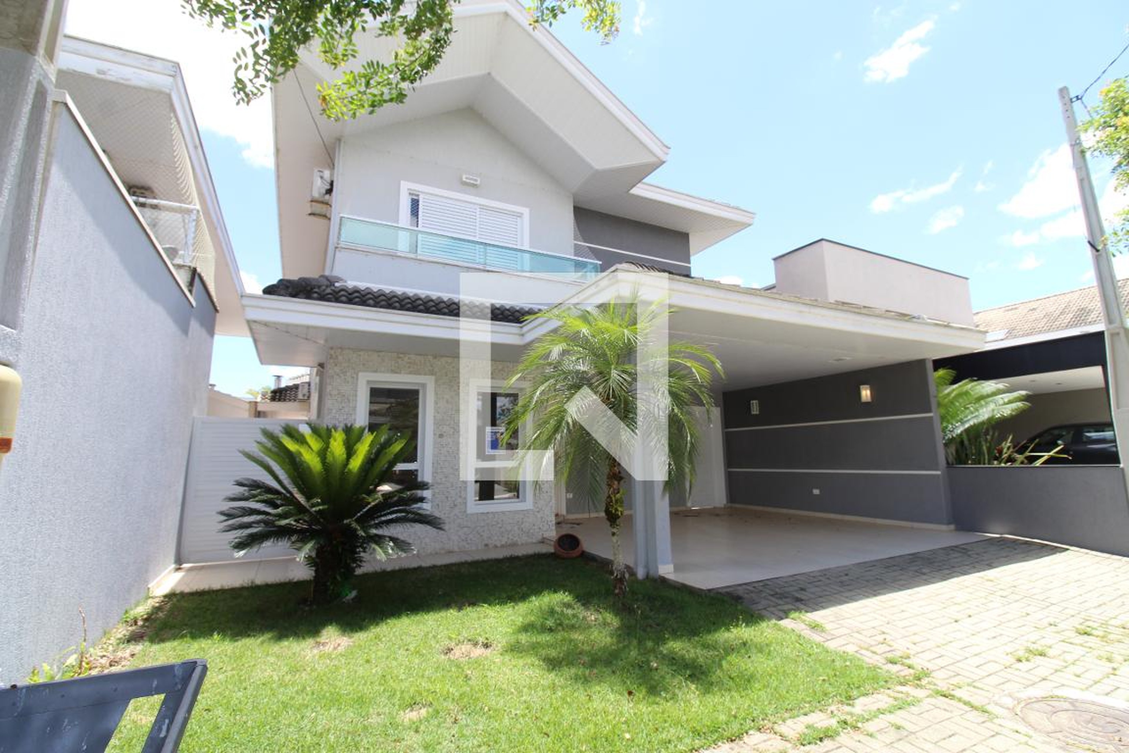 Fachada Condomínio em Rua Benedita dos Santos de Oliveira, 200