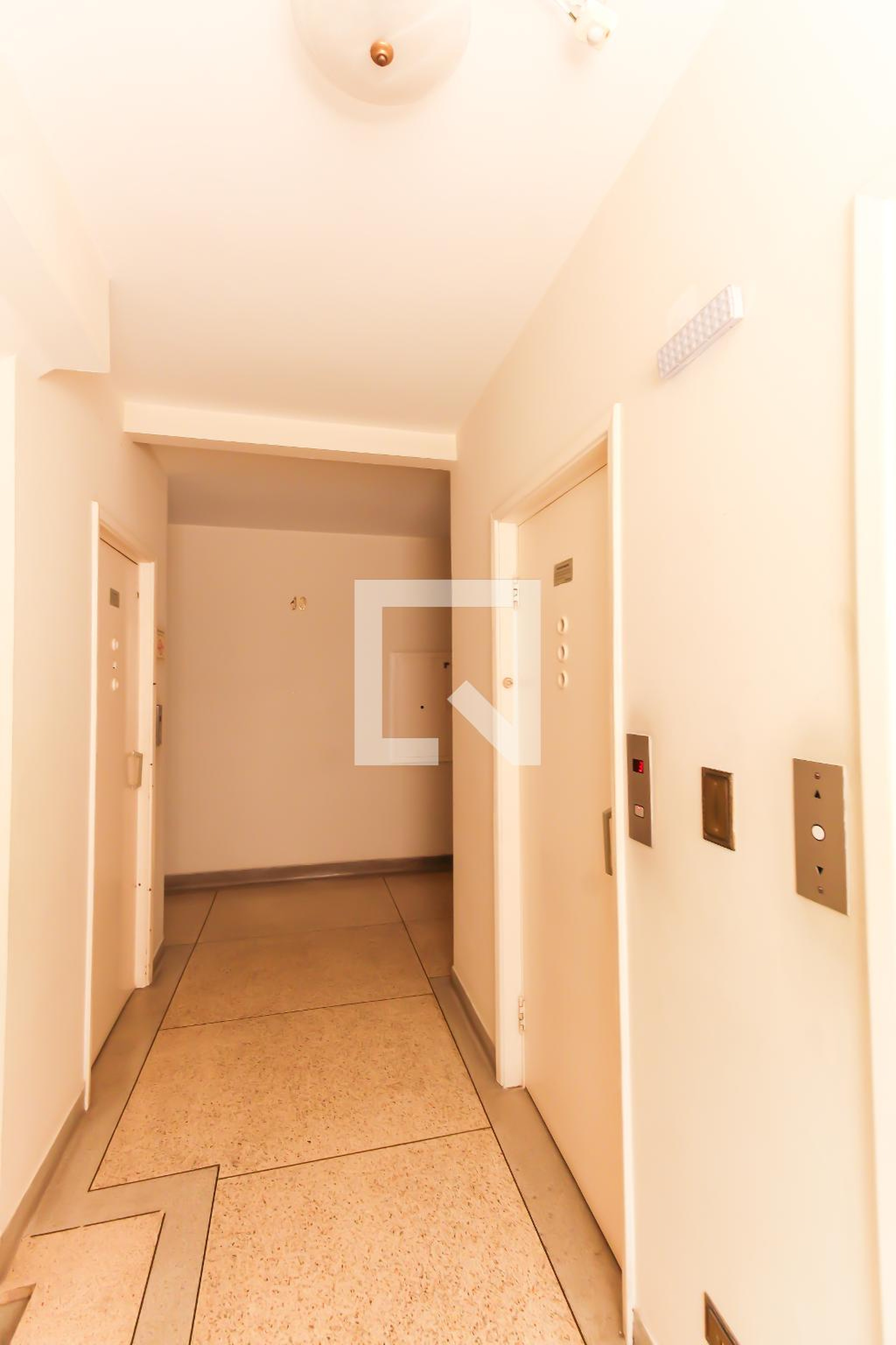 Elevador - Edifício Borba Gato