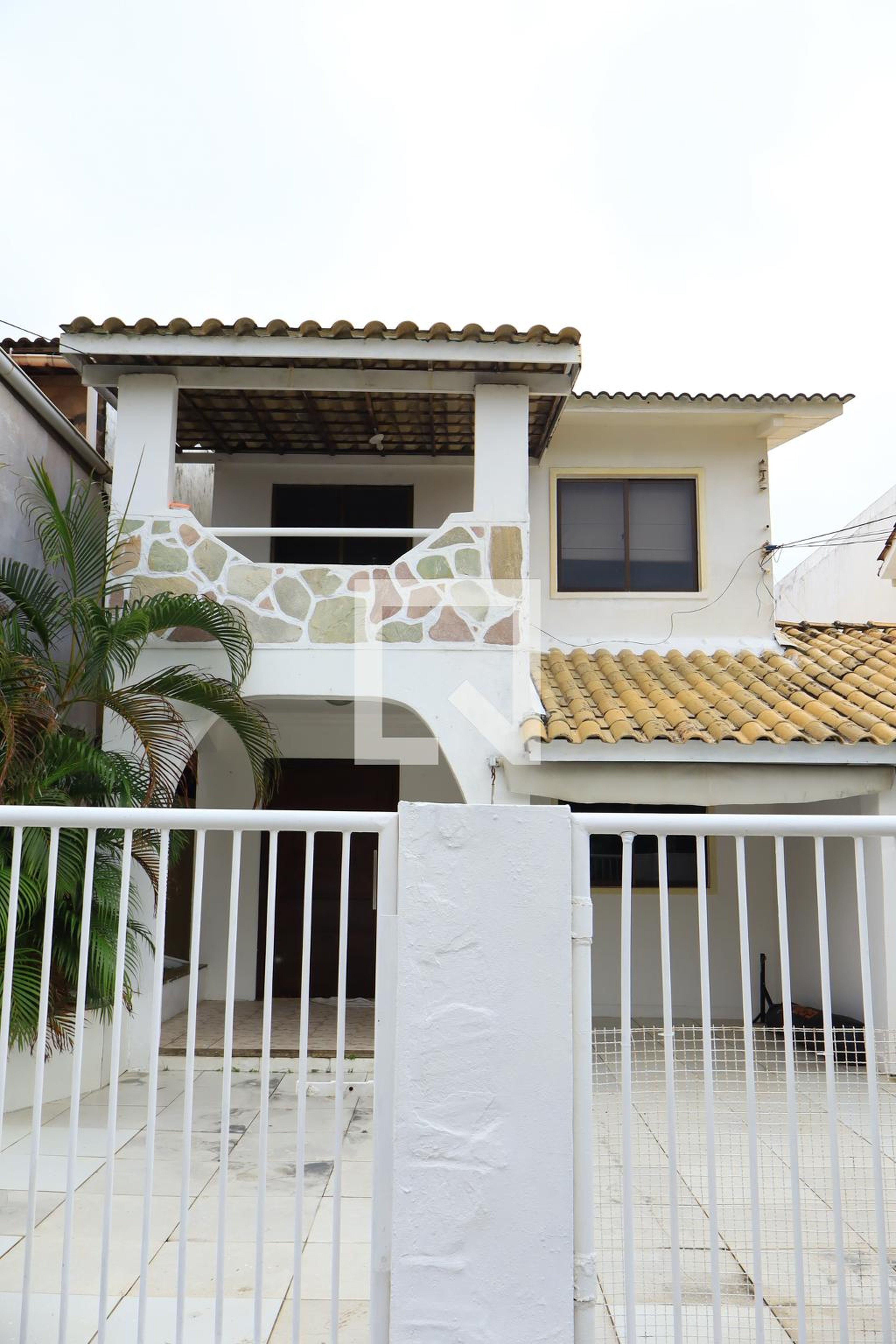 Fachada Condomínio em Rua Professor Antônio Augusto Machado, 64