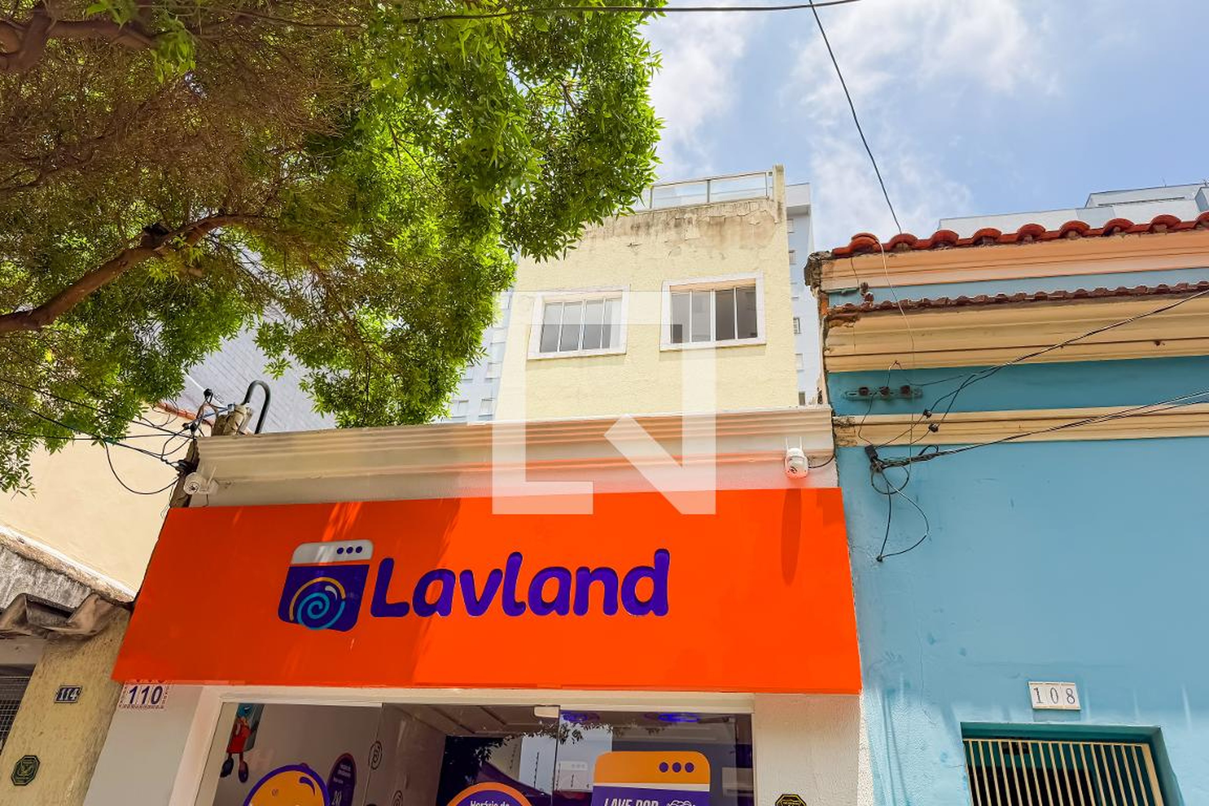 Fachada Condomínio em Rua Bento Vieira, 110