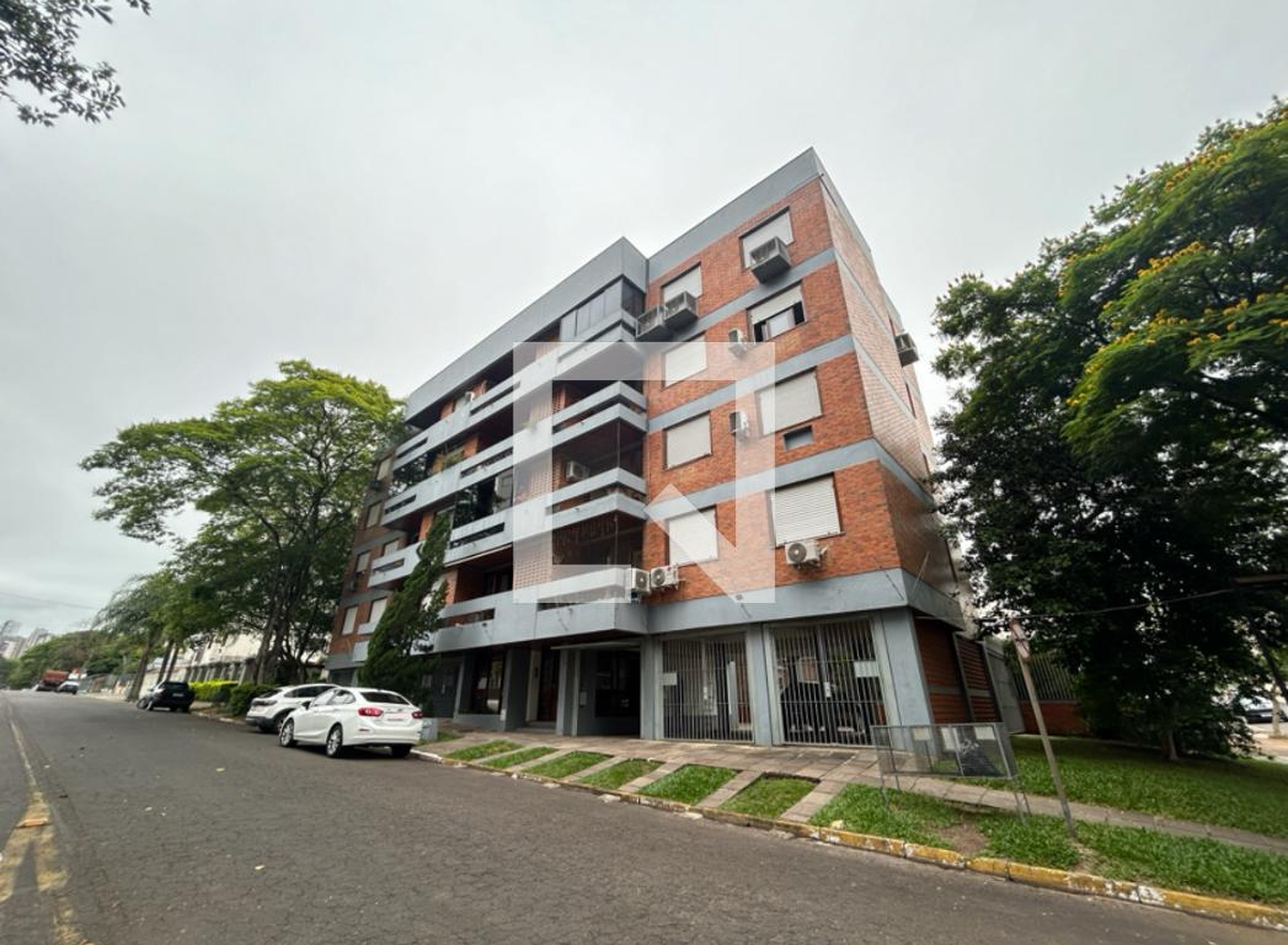 Fachada Condomínio em Rua Voluntários da Pátria, 454