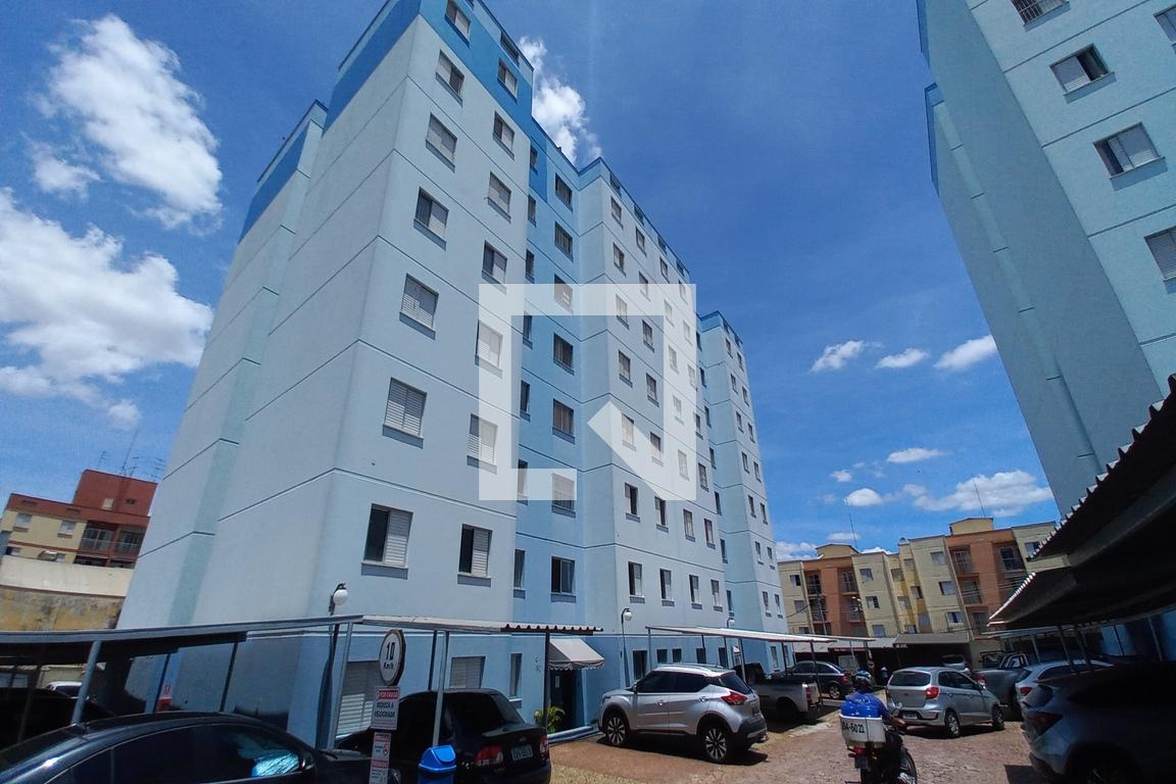 Fachada do Prédio Condomínio em Rua Antônio Rodrigues Moreira Neto, 201