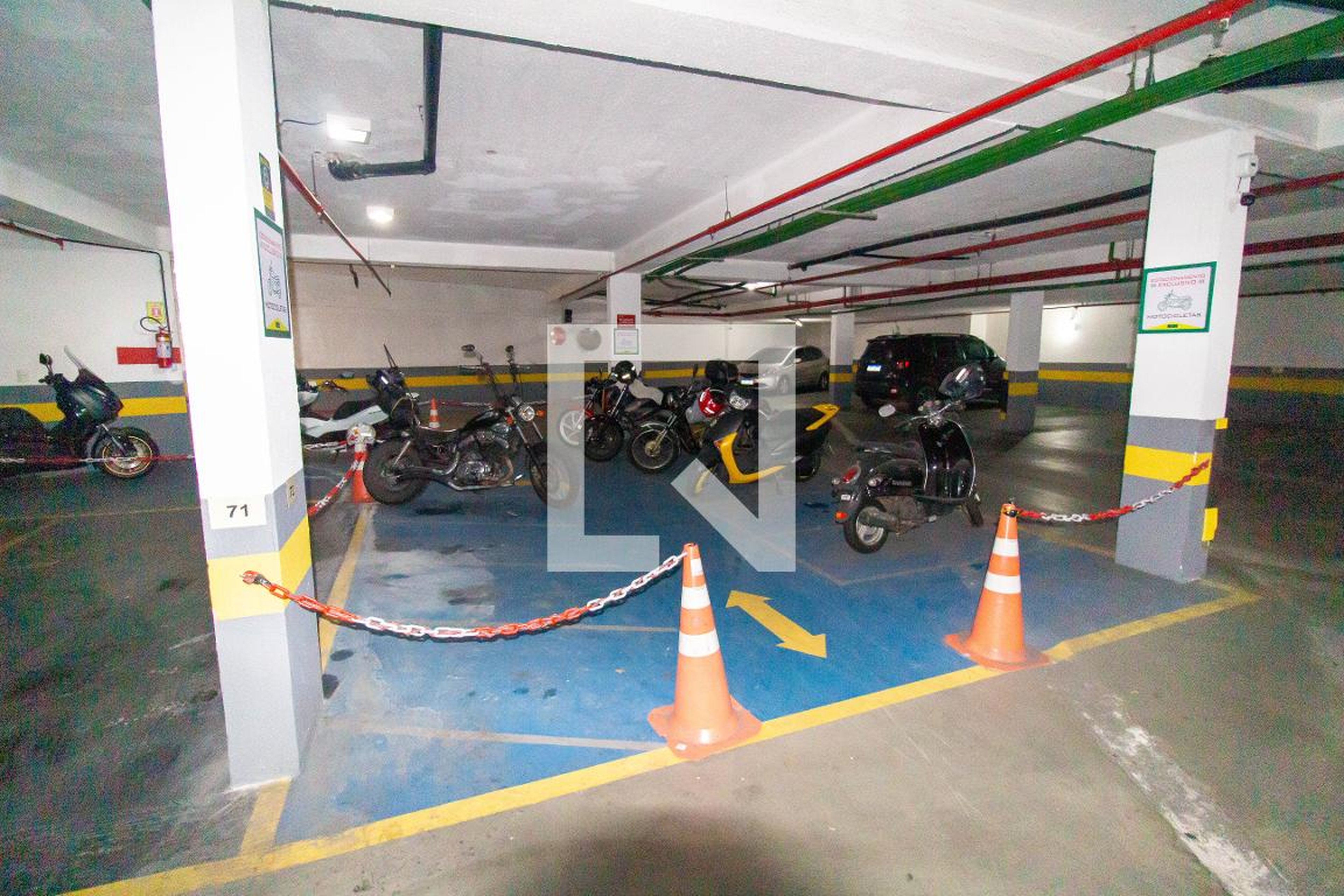 Área comum - Tour de Toulouse