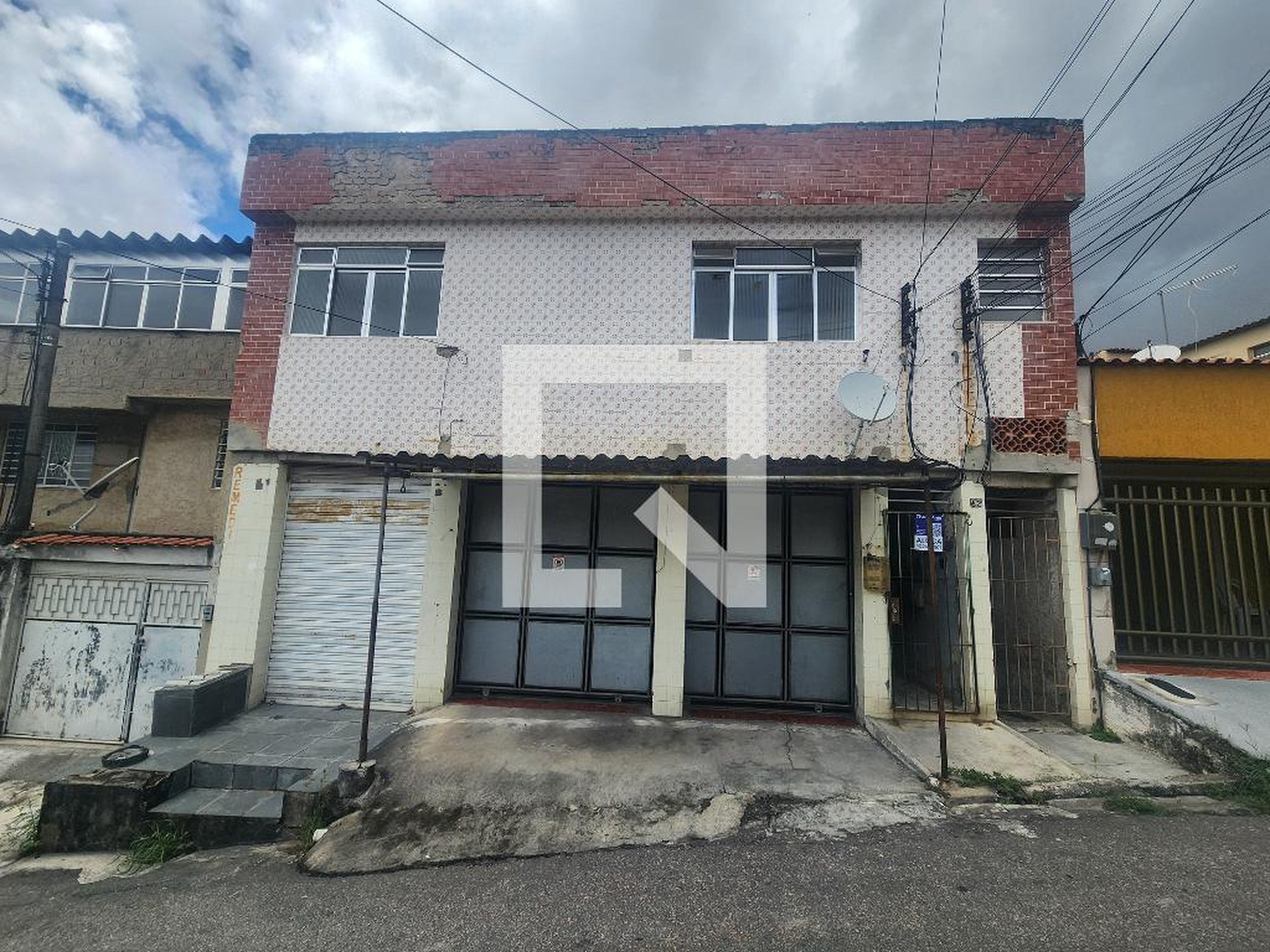 Fachada Condomínio em Rua Joaquim de Almeida, 62