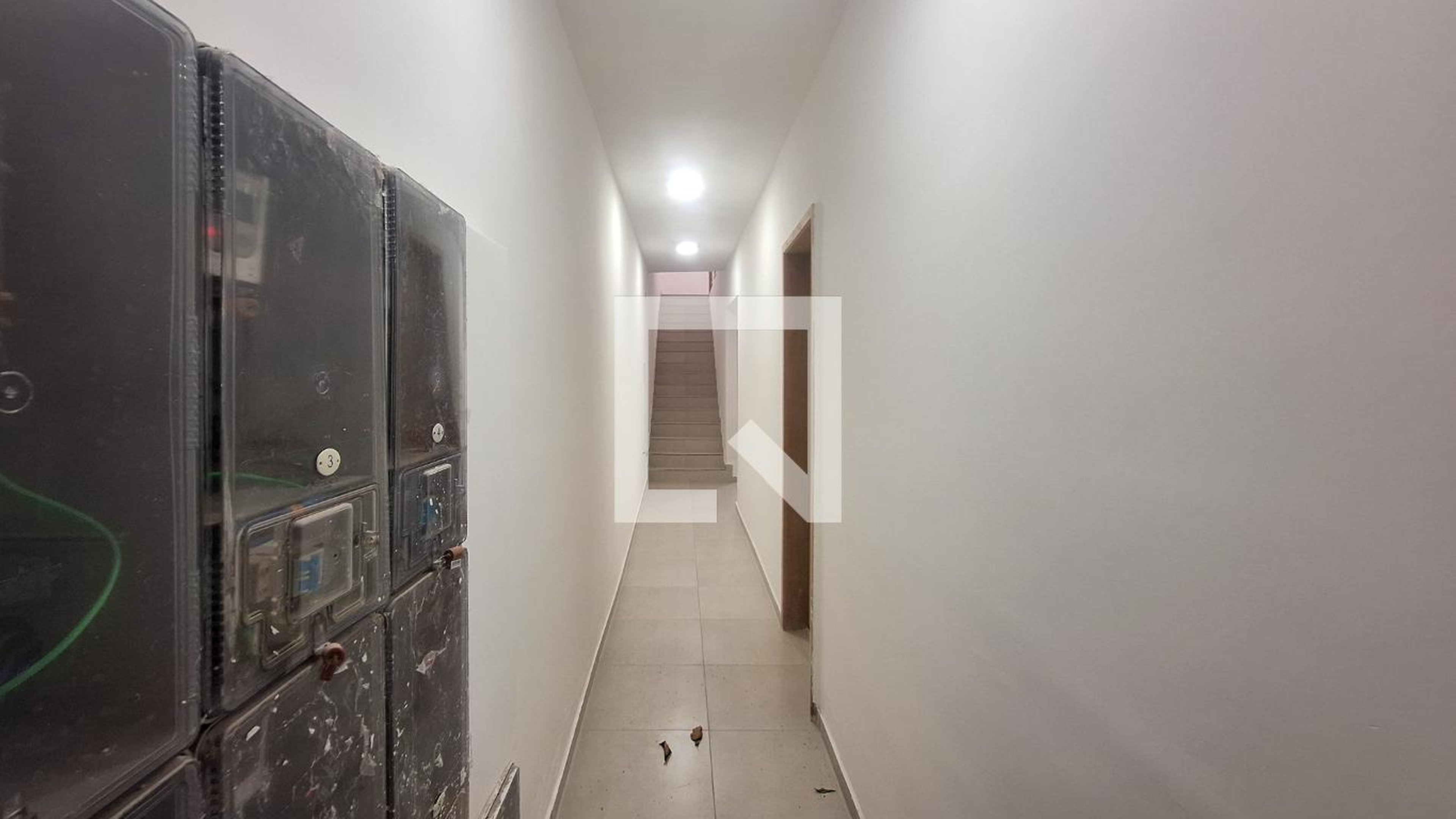 Hall de Entrada - Em Alameda dos Nhambiquaras, 2075