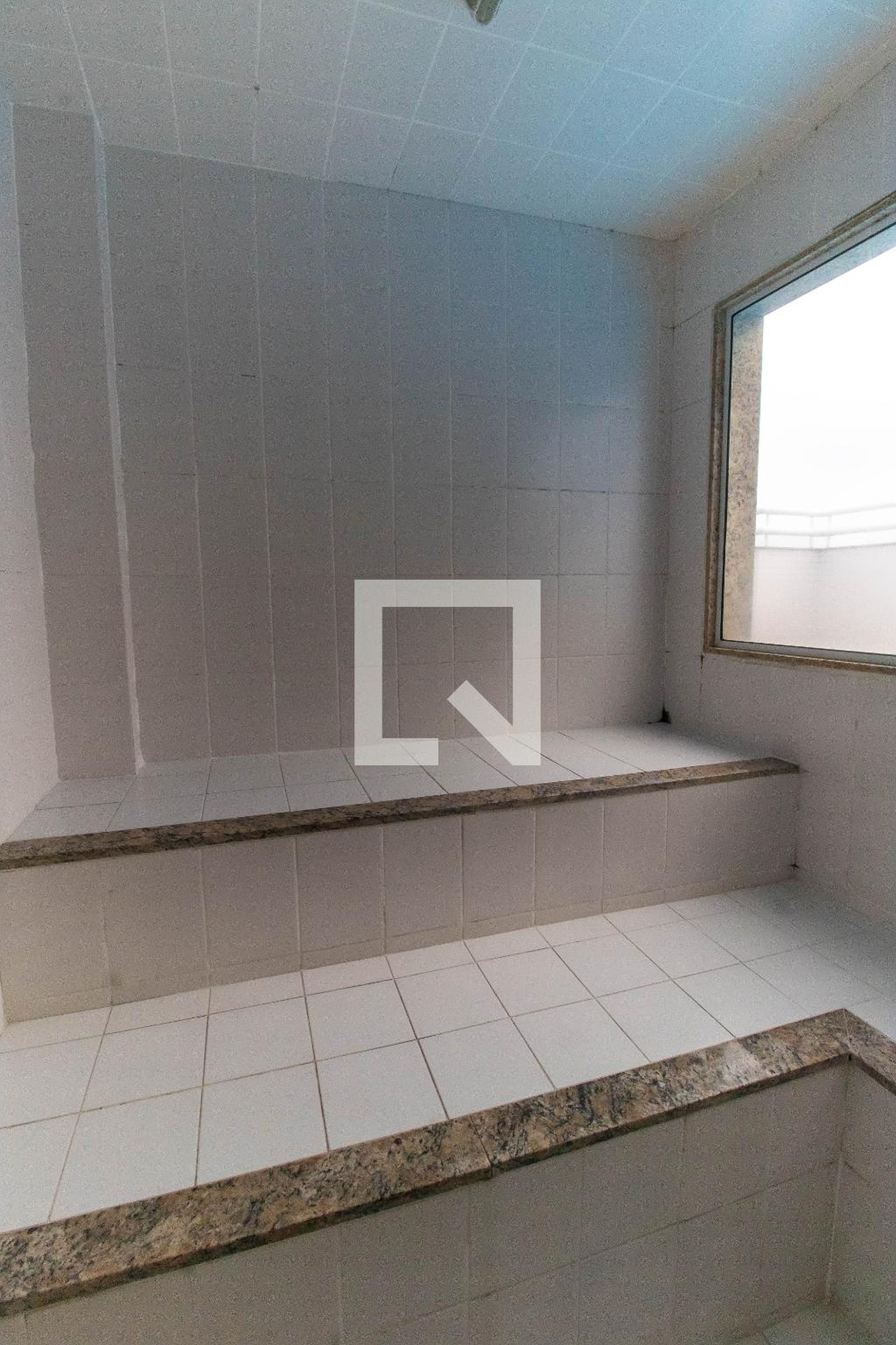 Área comum - Tour D Avignon