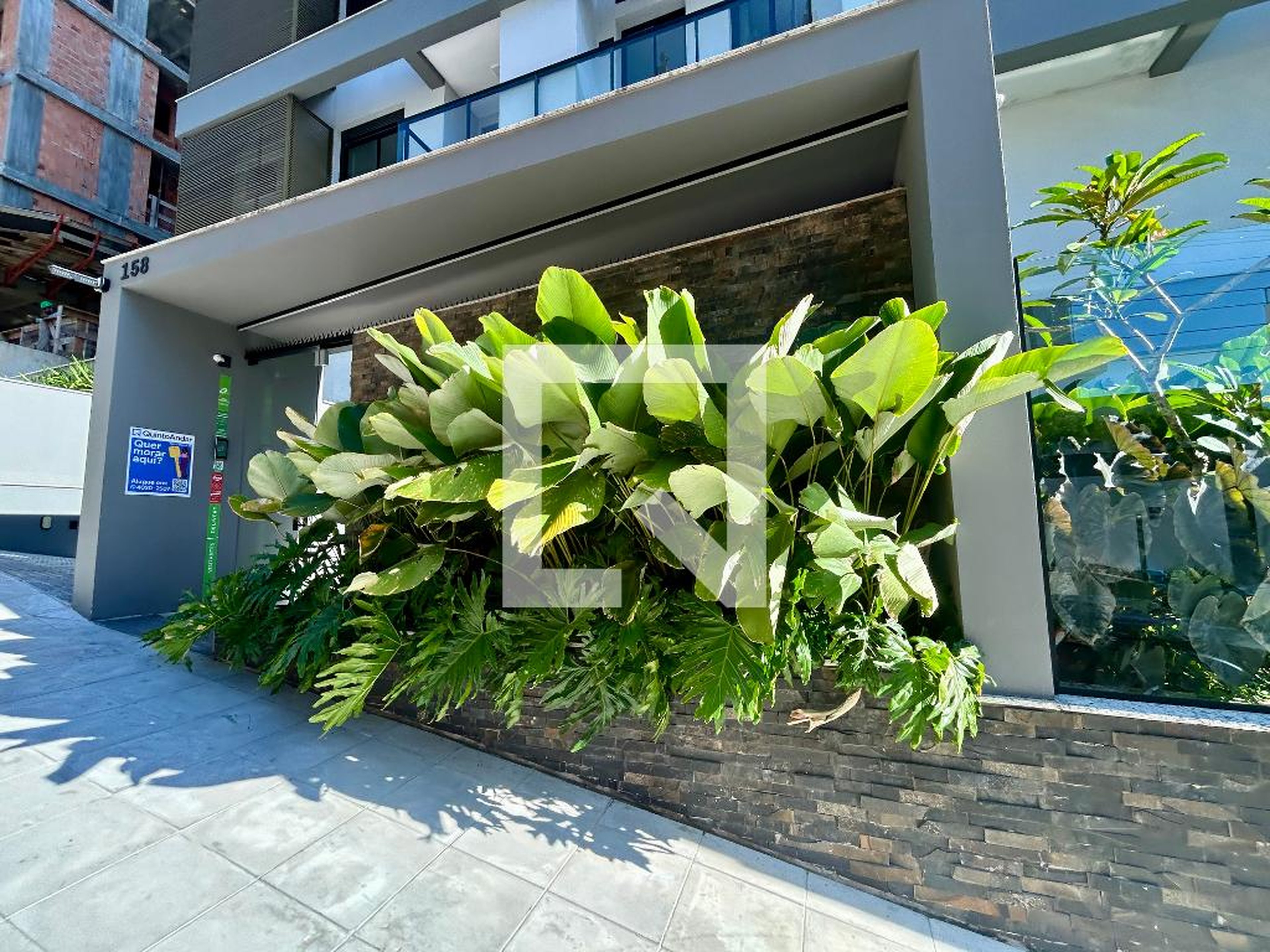 Fachada Condomínio em Rua Ângelo La Porta, 158