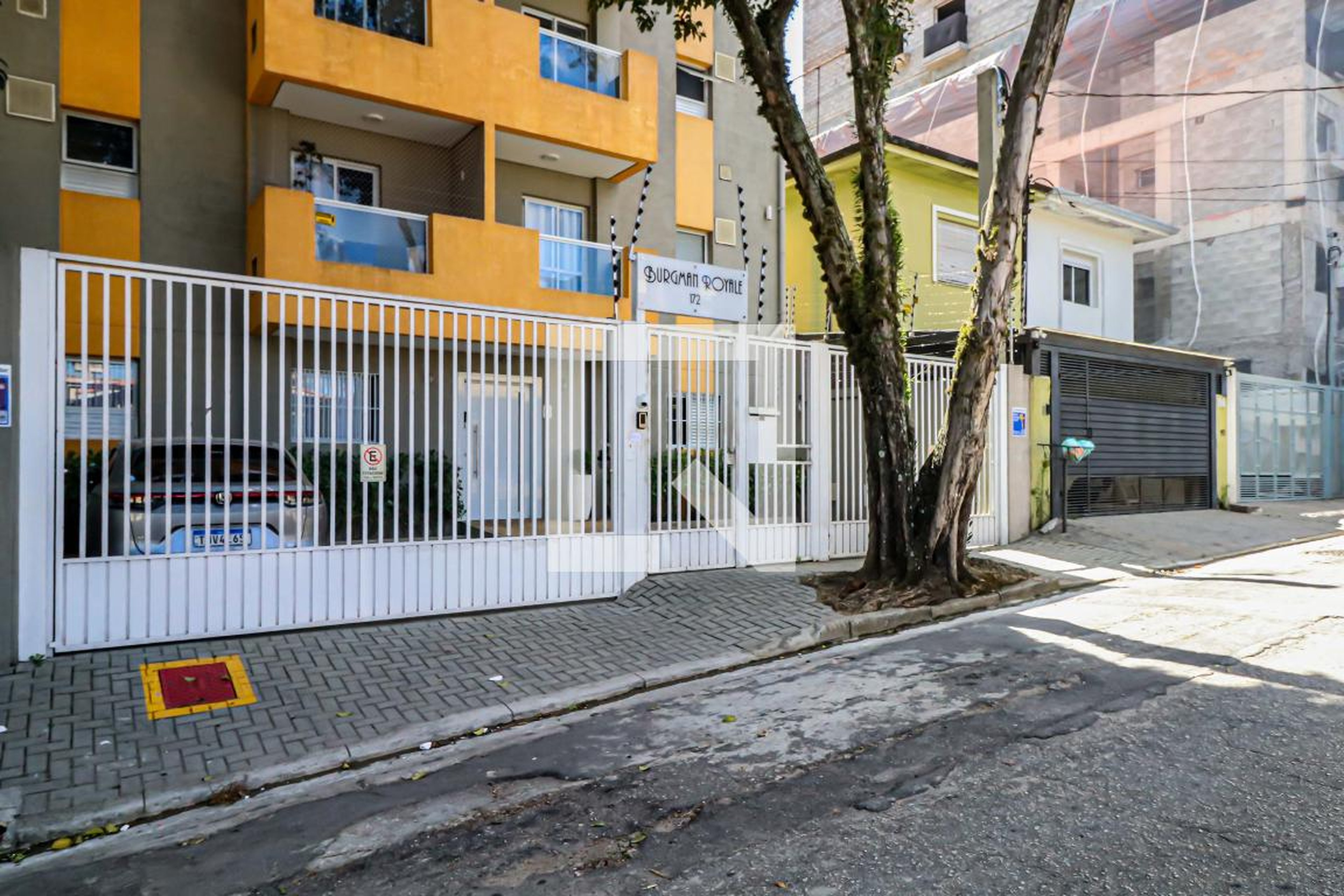 Fachada Condomínio Burgman Royale