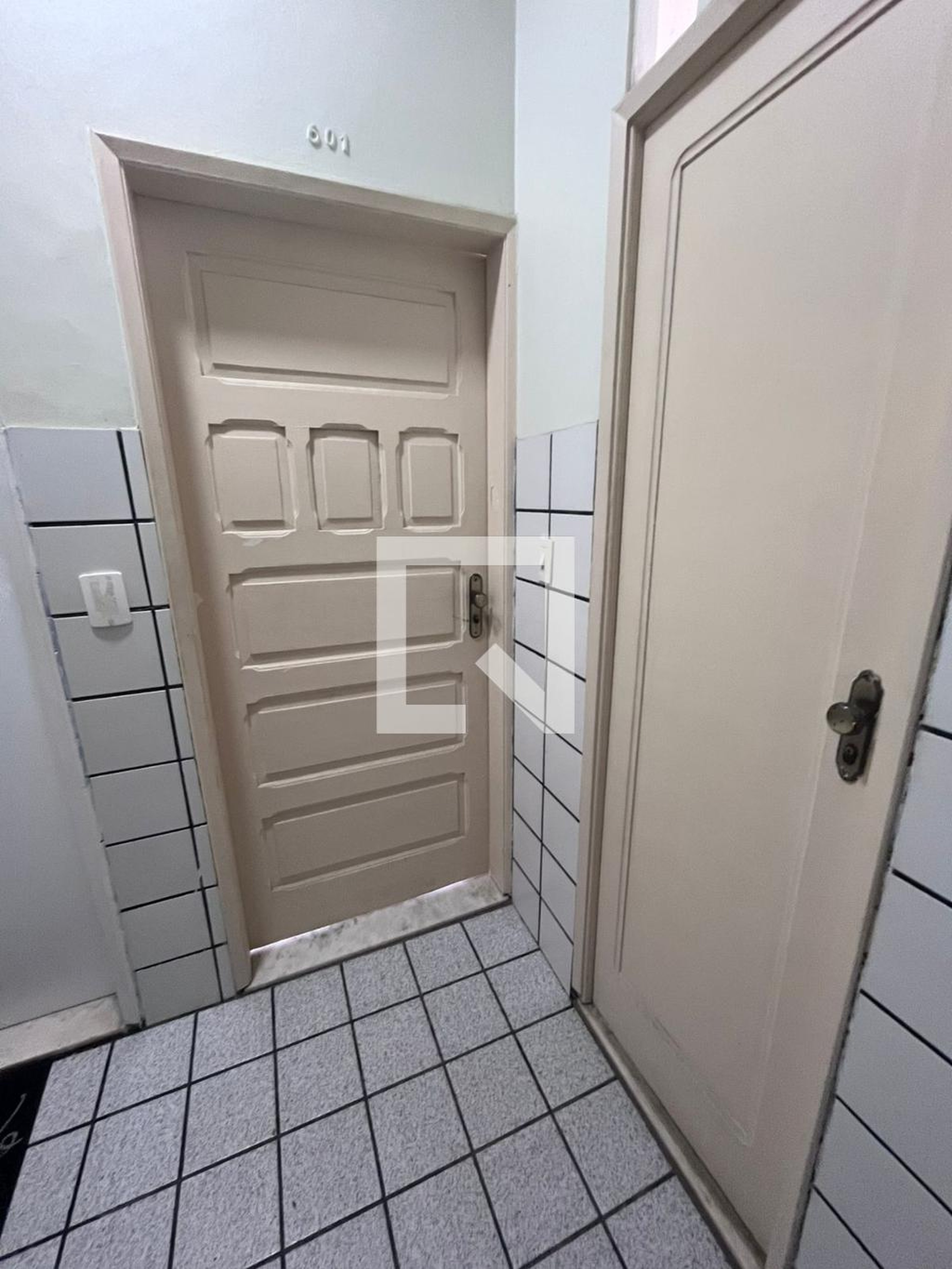 Hall de Entrada Condomínio em Rua Manoel Barreto, 501