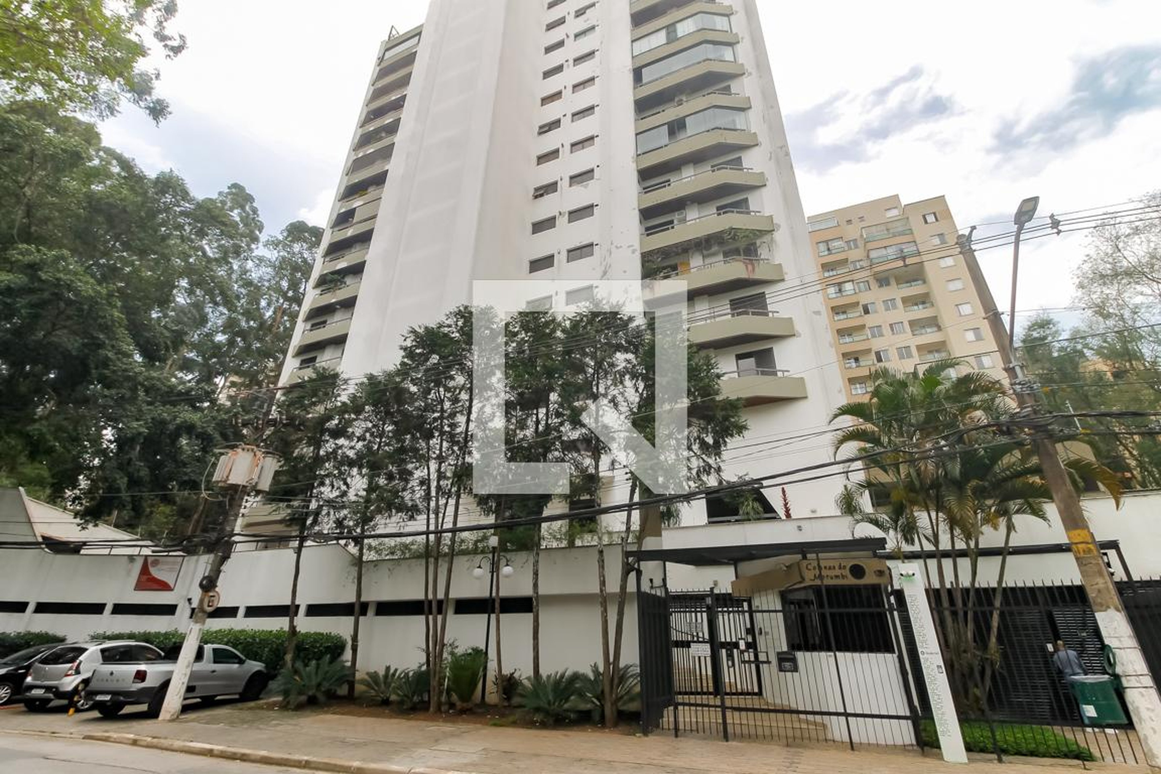 Fachada do Prédio Condomínio Colinas do Morumbi