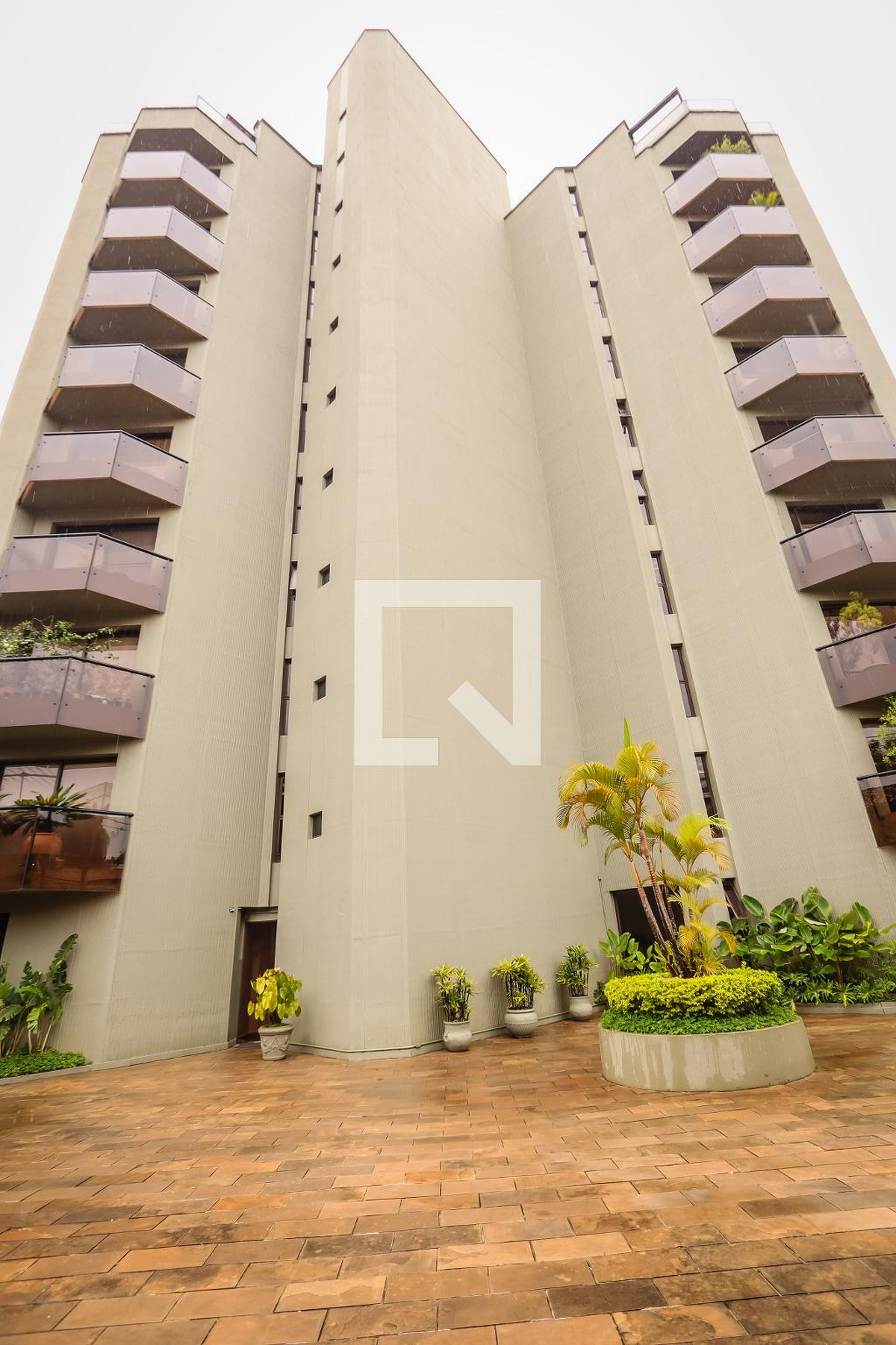 Prédio Edifício Studium Galeria