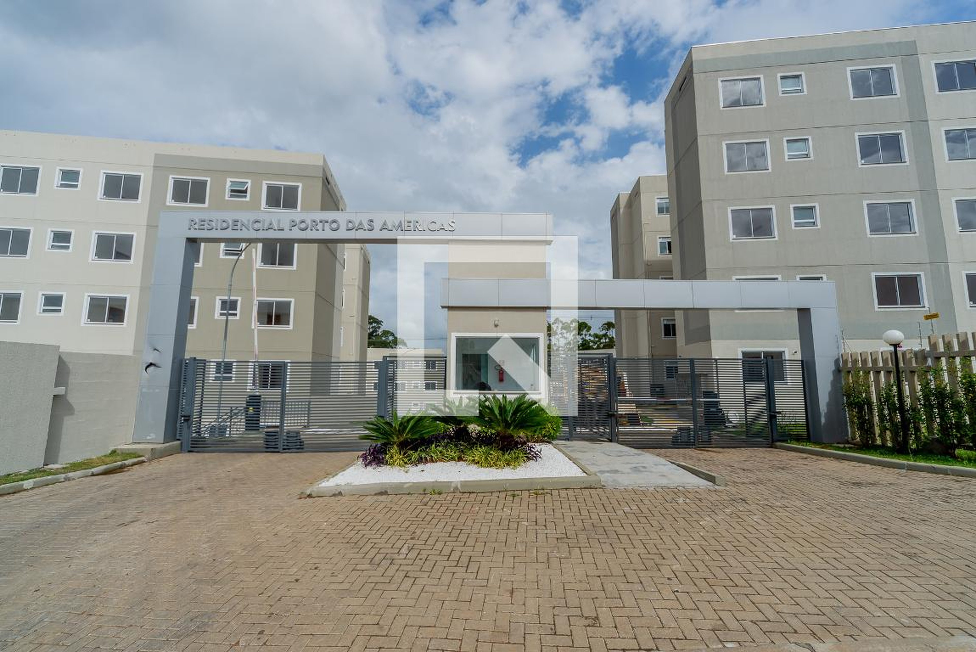 Fachada Condomínio em Rua Pedro Américo, 7232