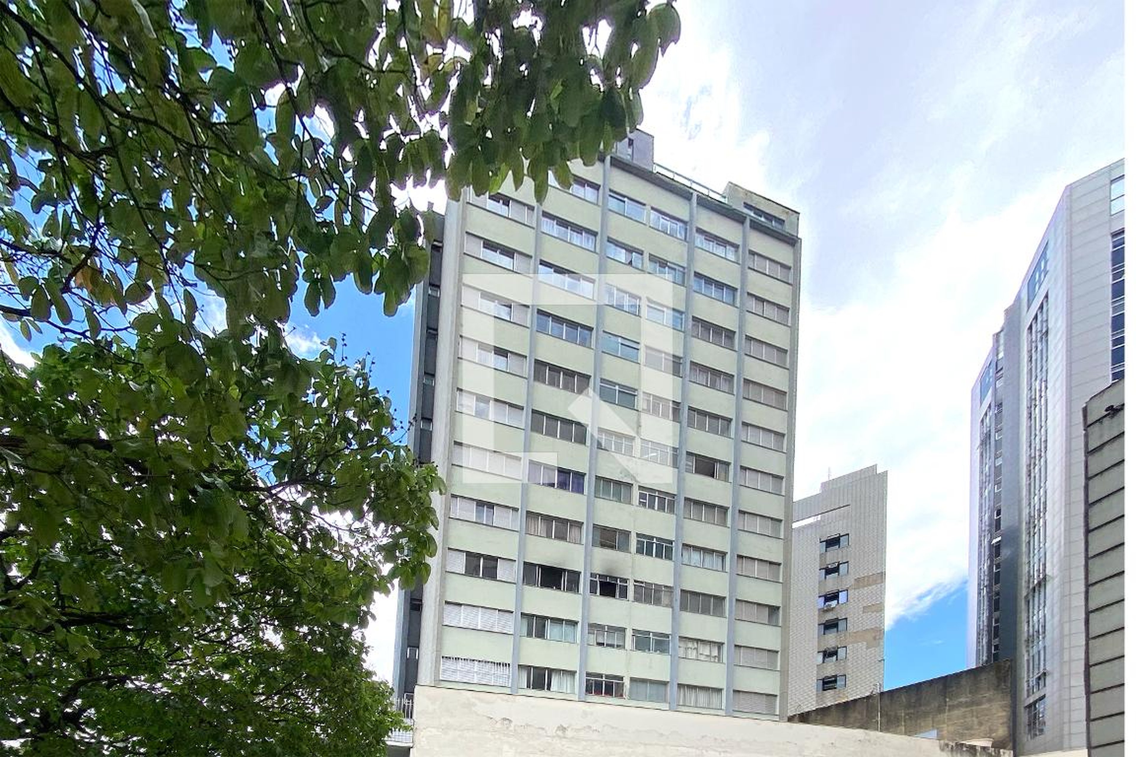 Fachada Condomínio em Avenida do Contorno, 8080