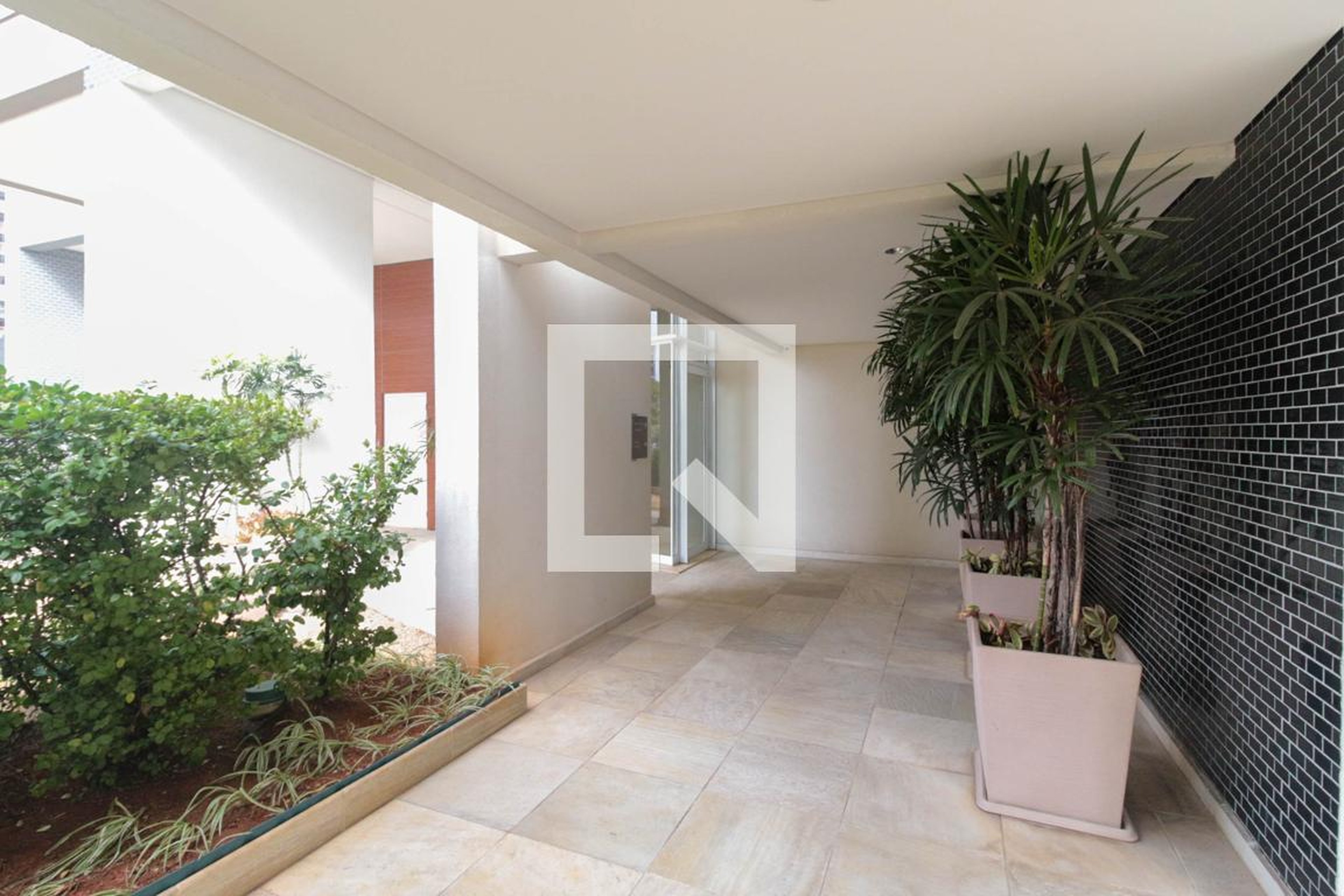 Hall de entrada - Edifício Contemporâneo