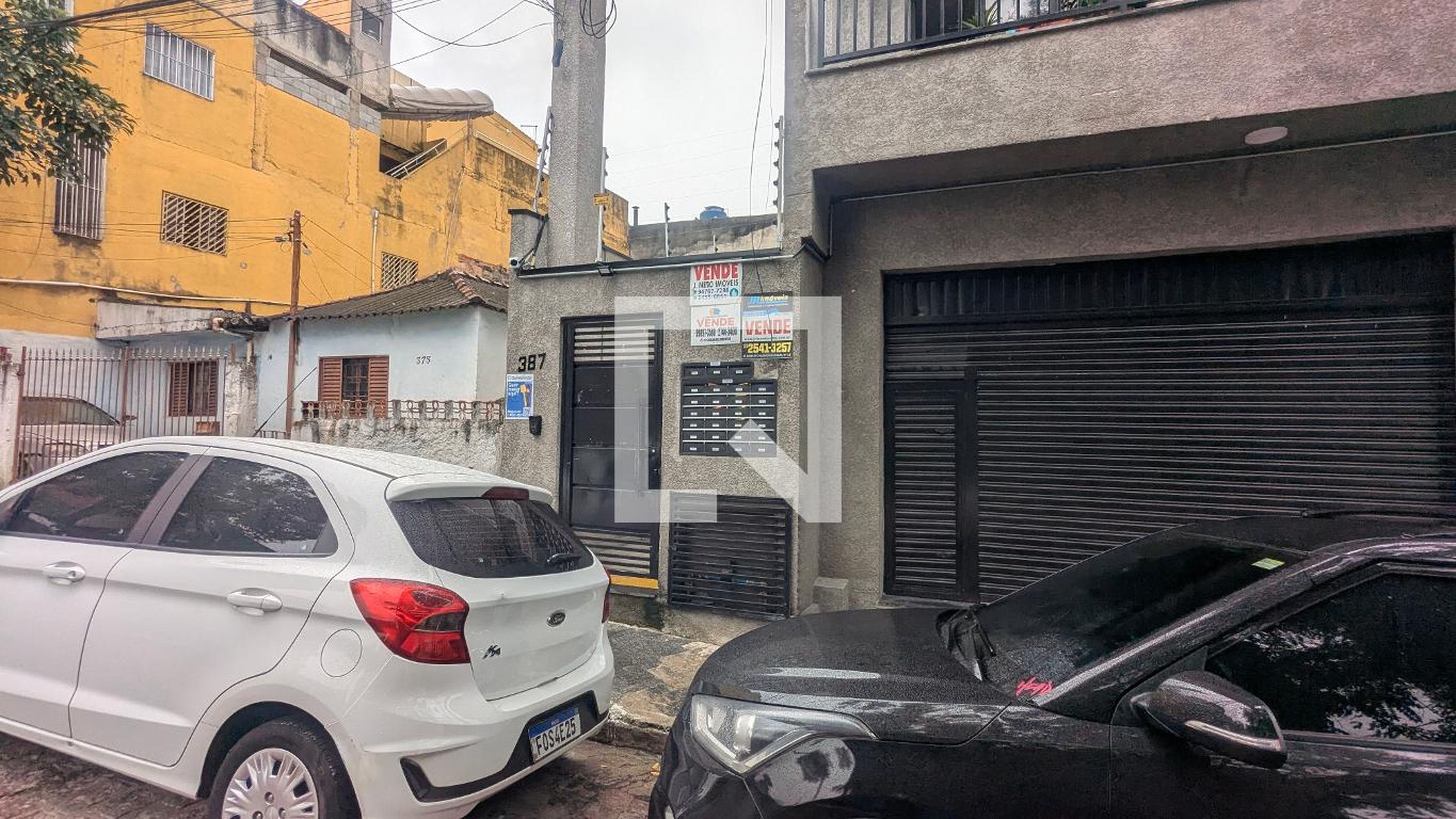Fachada Condomínio em Rua Serra da Prata, 387