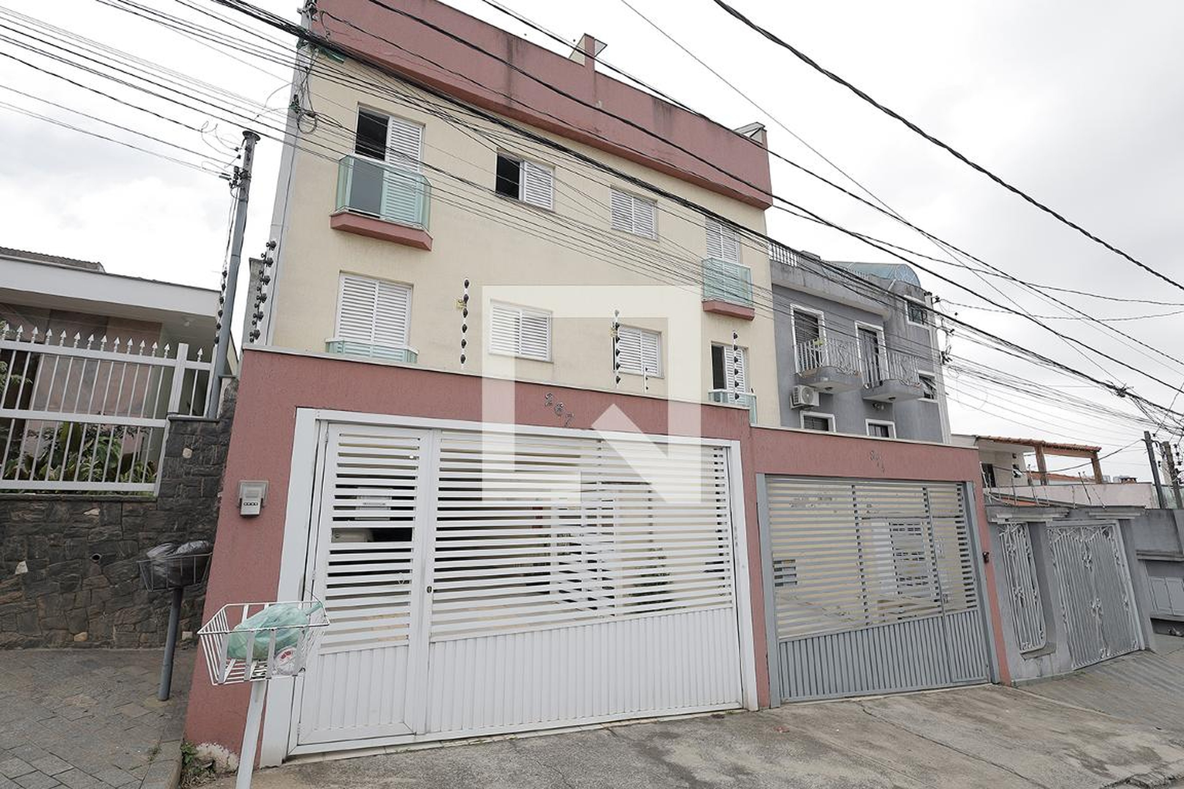 Fachada Condomínio em Rua Dom Silvério Pimenta, 267