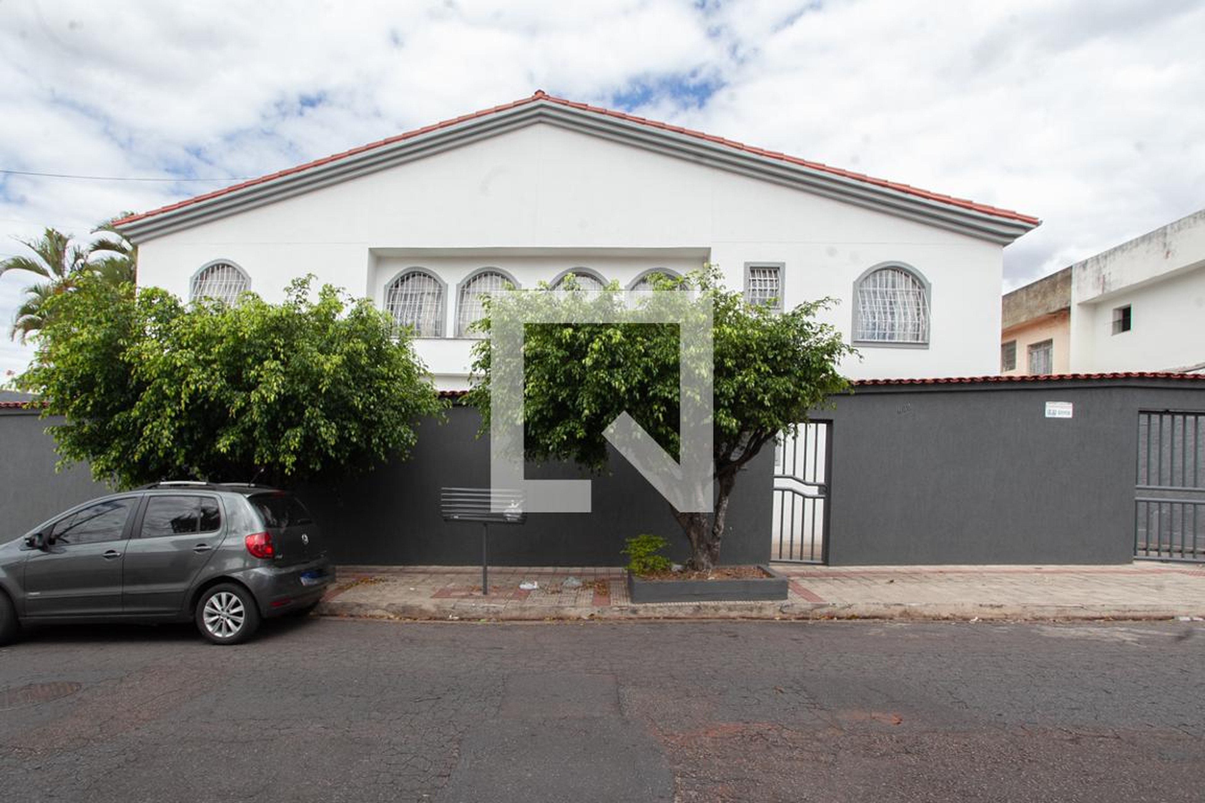 Fachada Condomínio em Rua Engenheiro Pedro Bax, 696