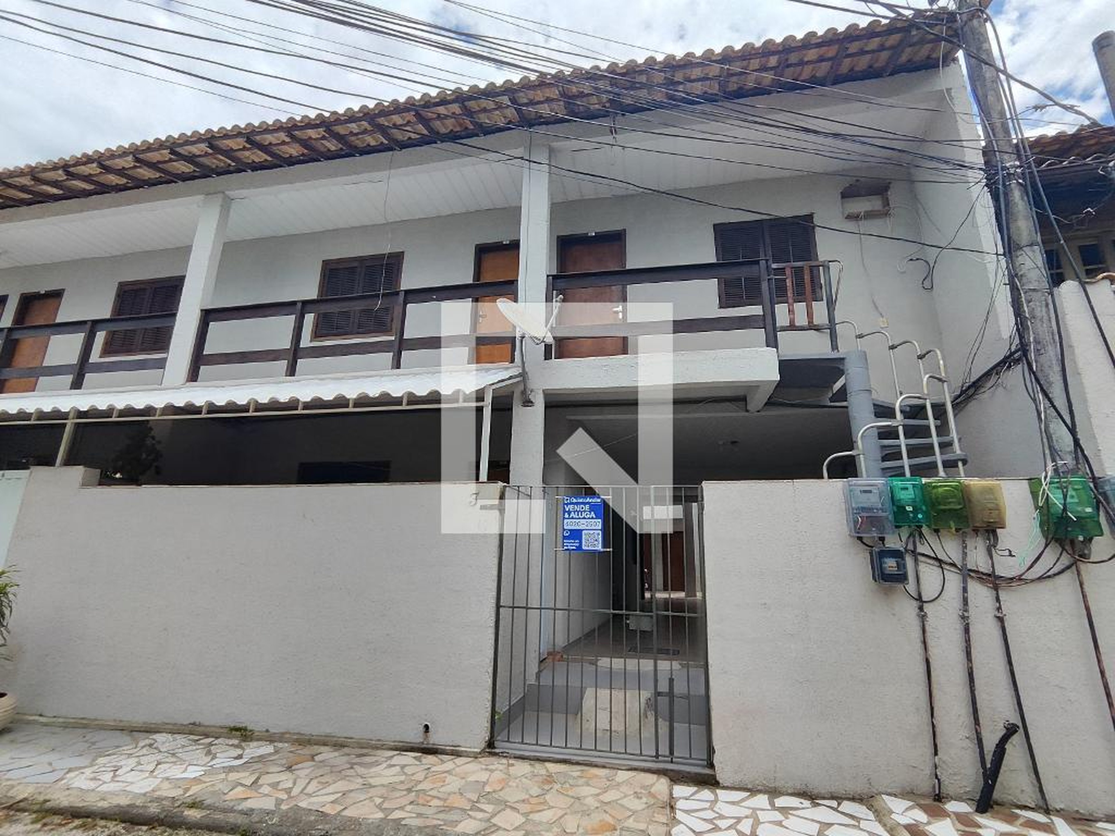 Fachada Condomínio em Rua Paulo Roberto Mateus, 25