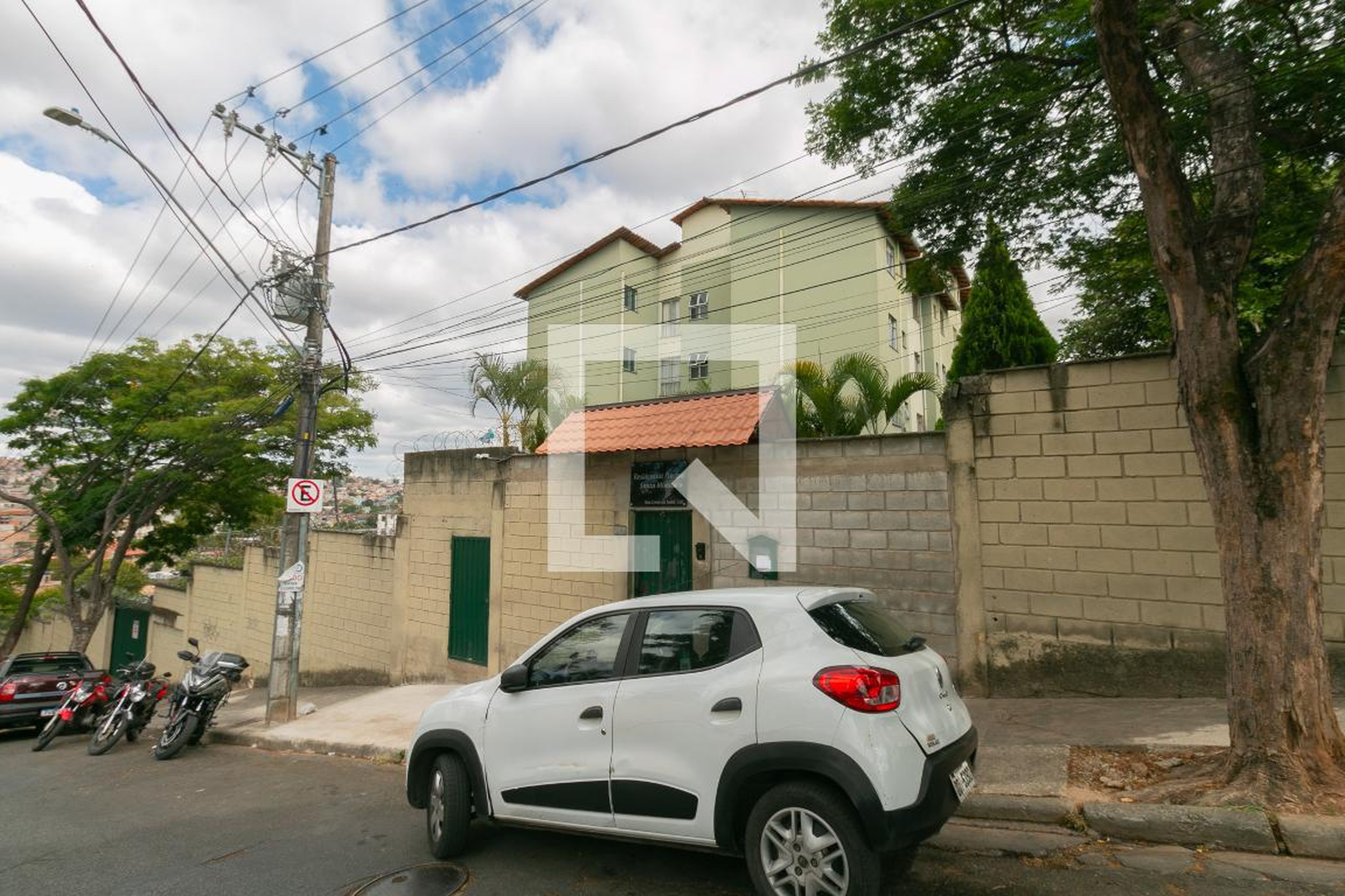 Fachada Condomínio em Rua Erva Mate, 320