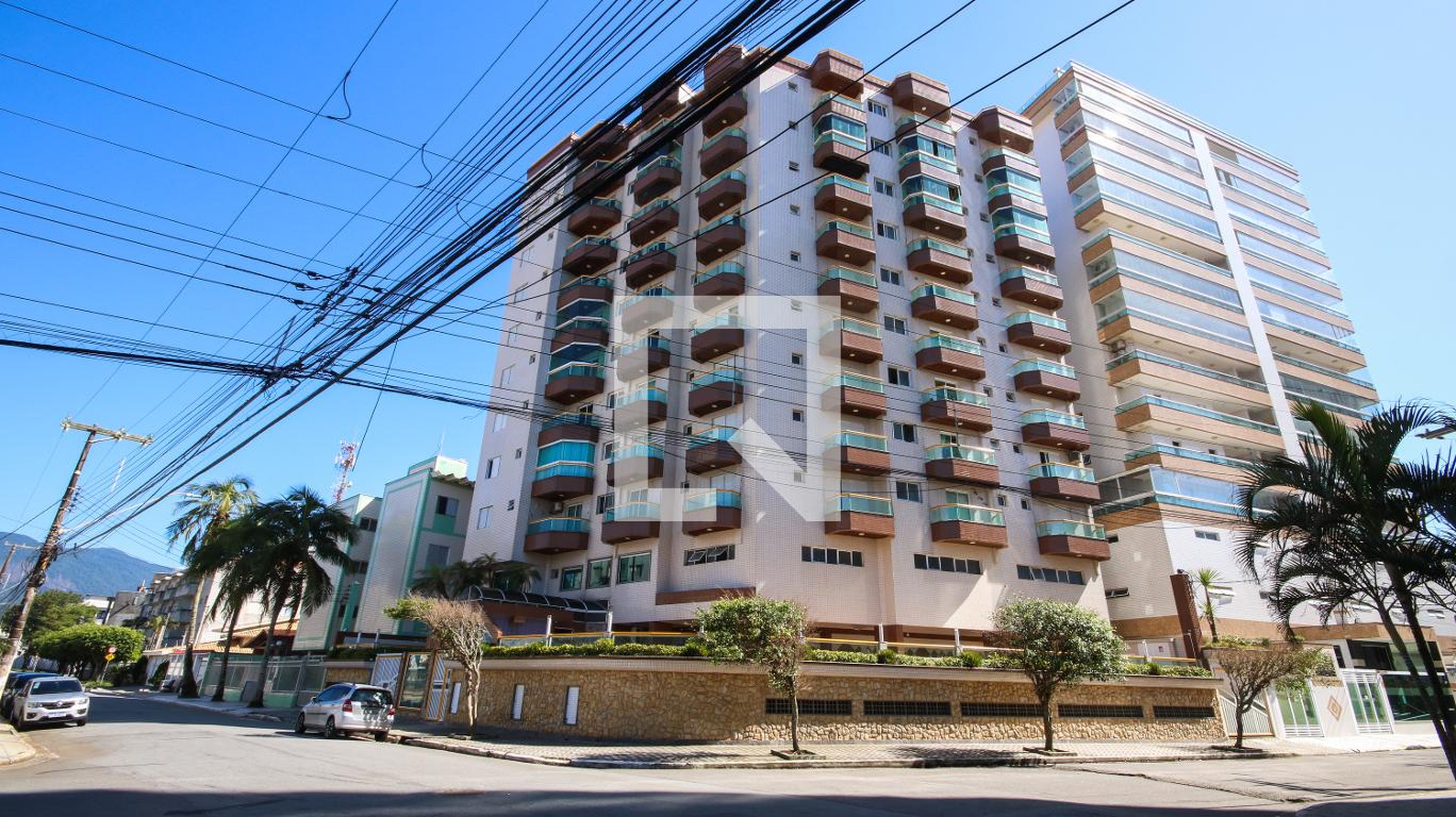 Fachada Condomínio Parque dos Lirios