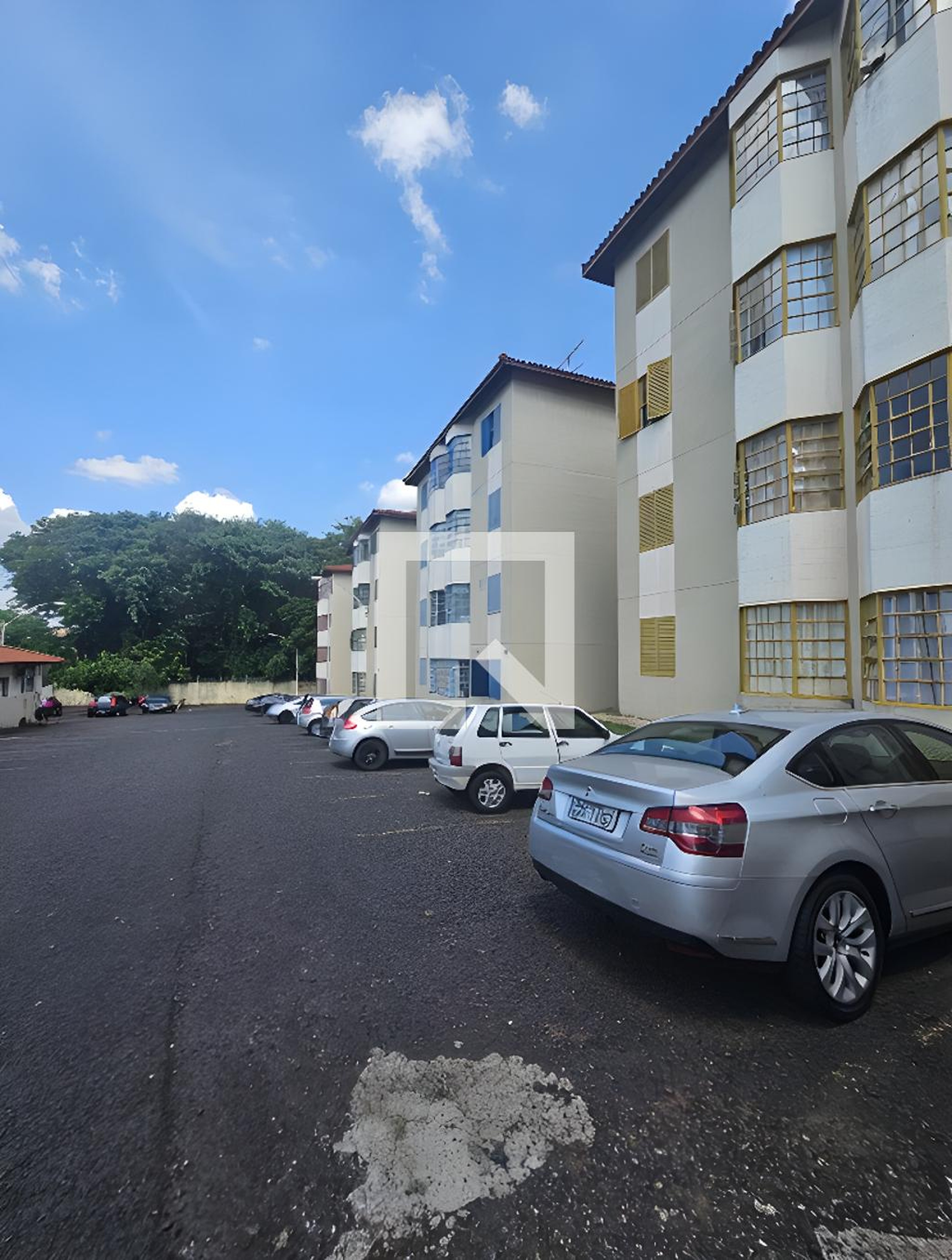 Estacionamento - Via Café