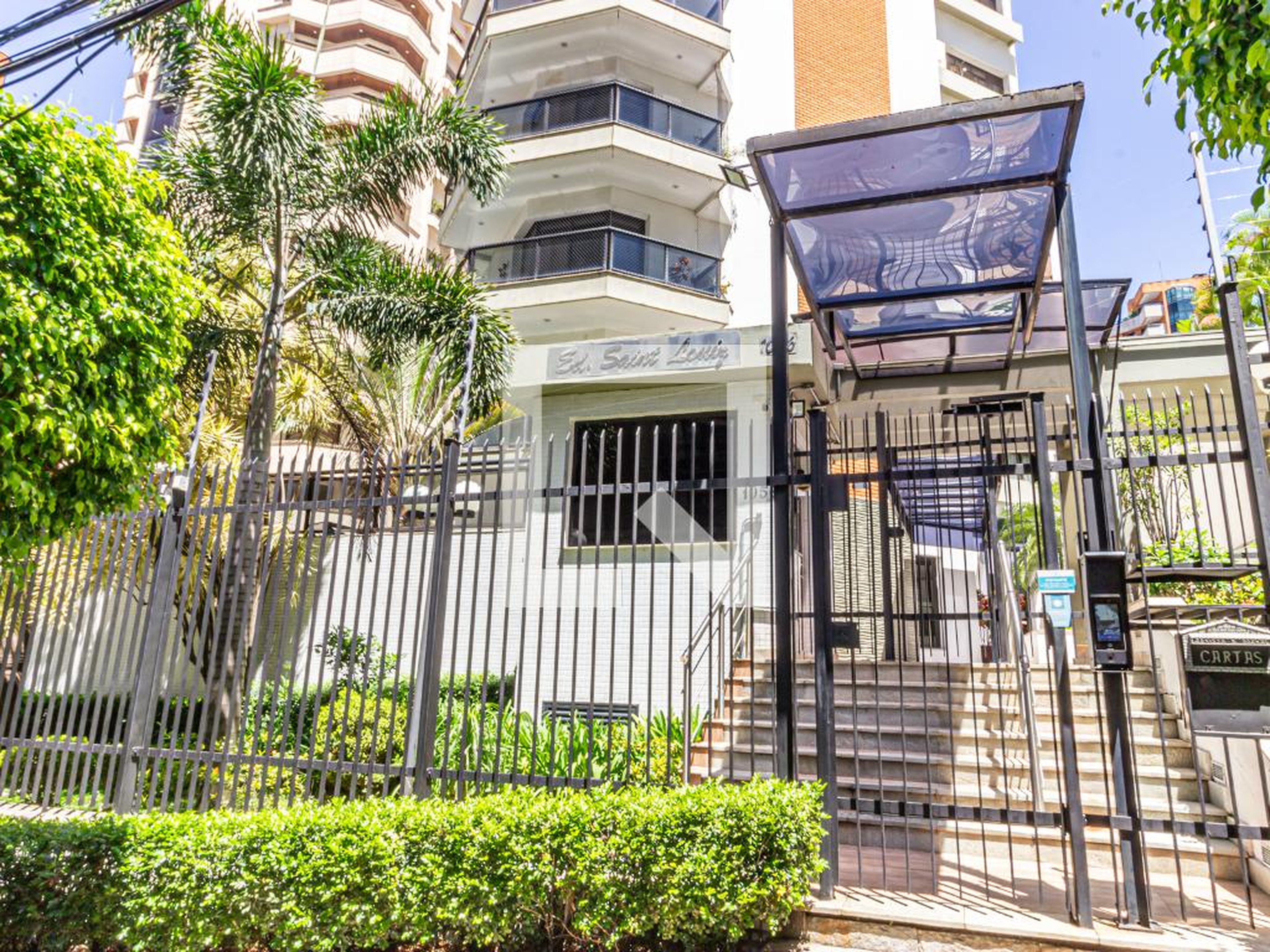 Fachada Condomínio Saint Louiz