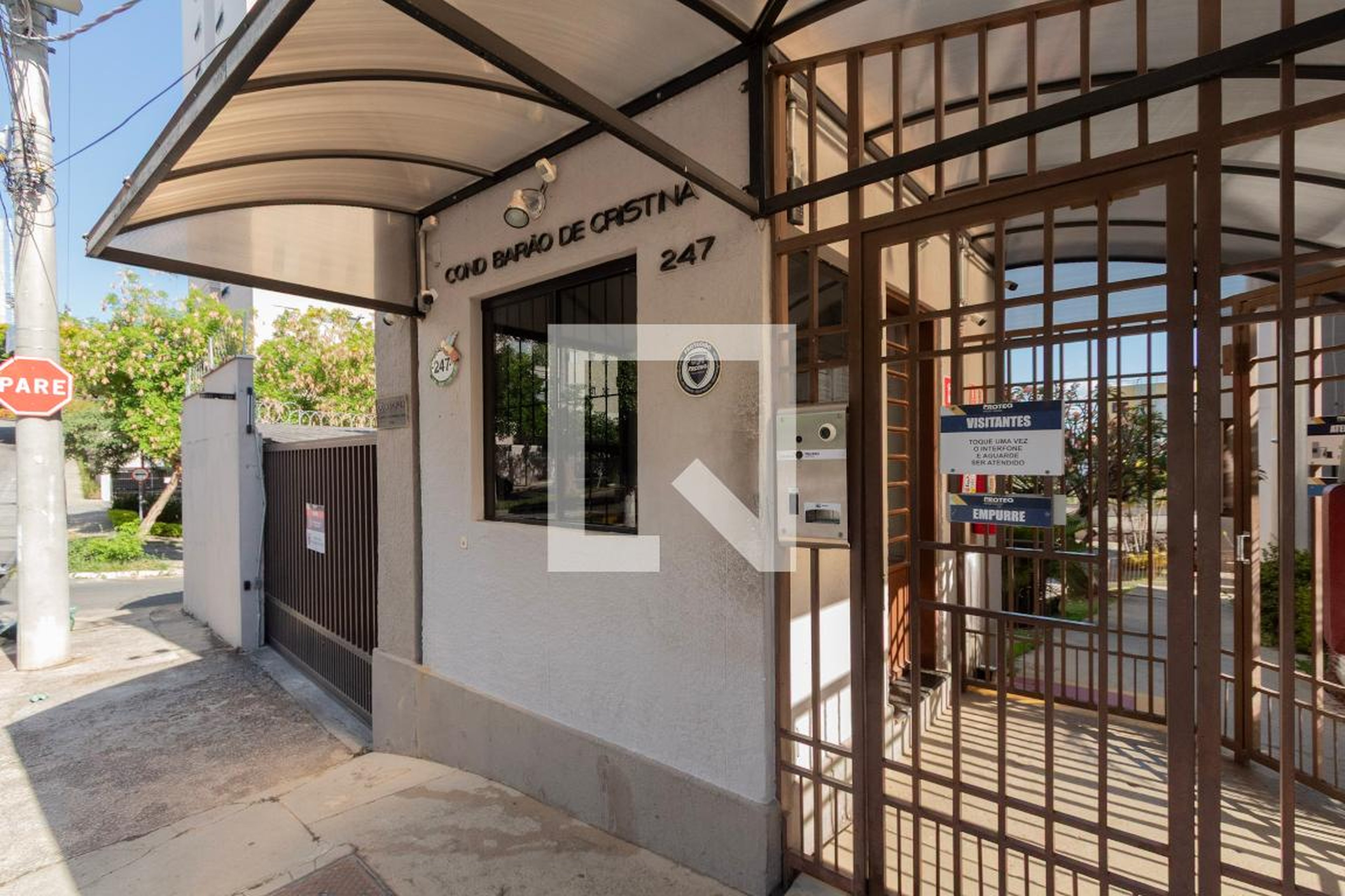 Fachada Condomínio Barão de Cristina