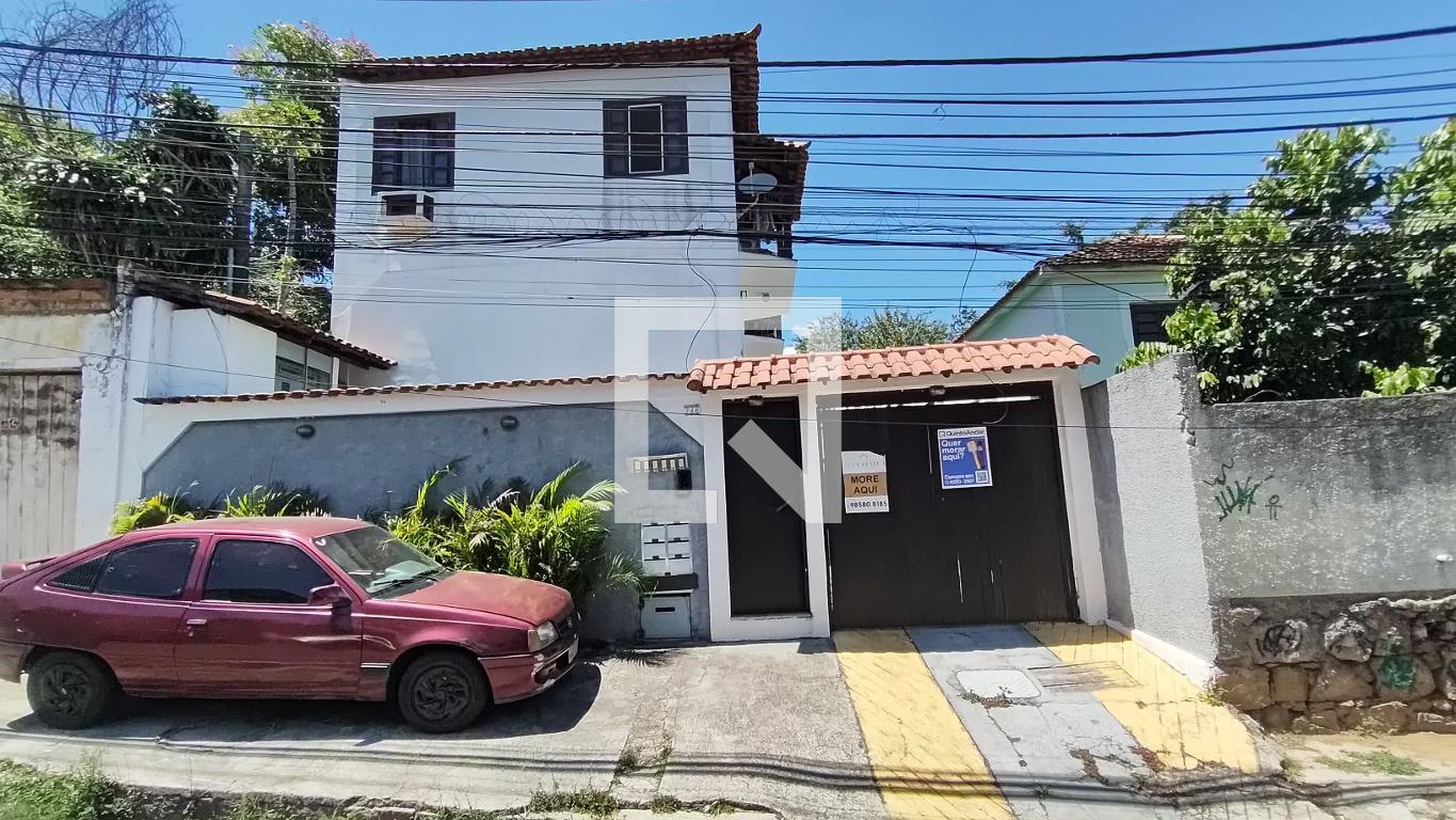 Fachada Condomínio Em Rua Renato Meira Lima, 346