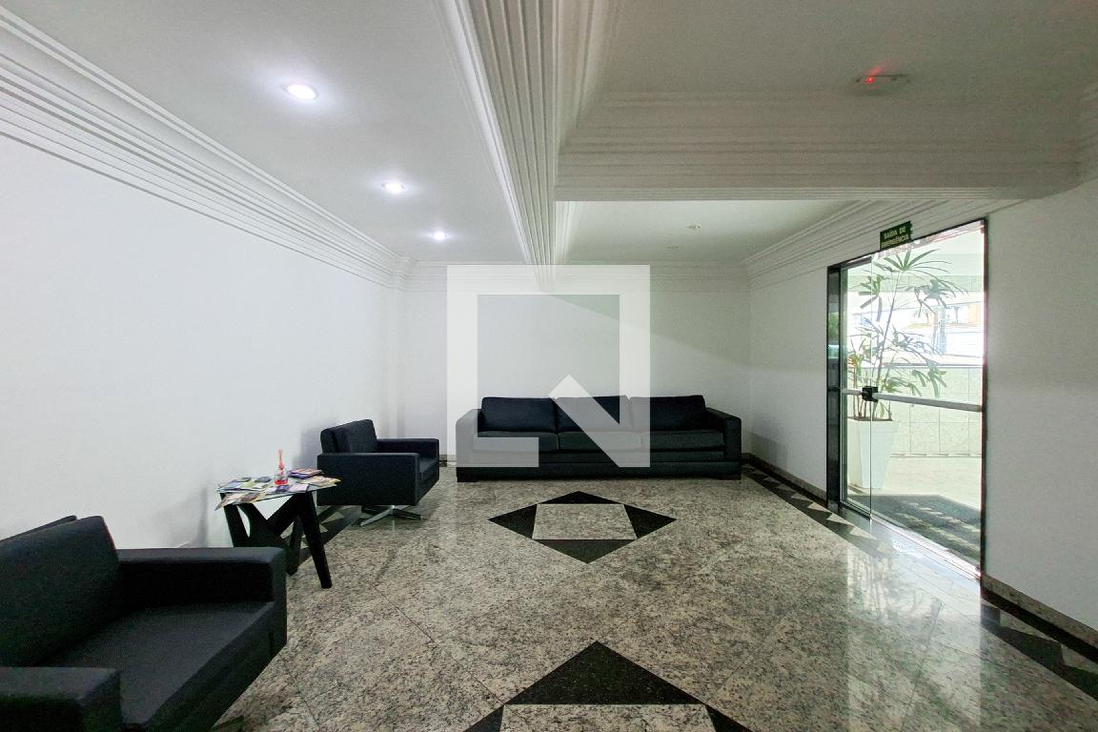 Hall de entrada - Eduardo Macedo