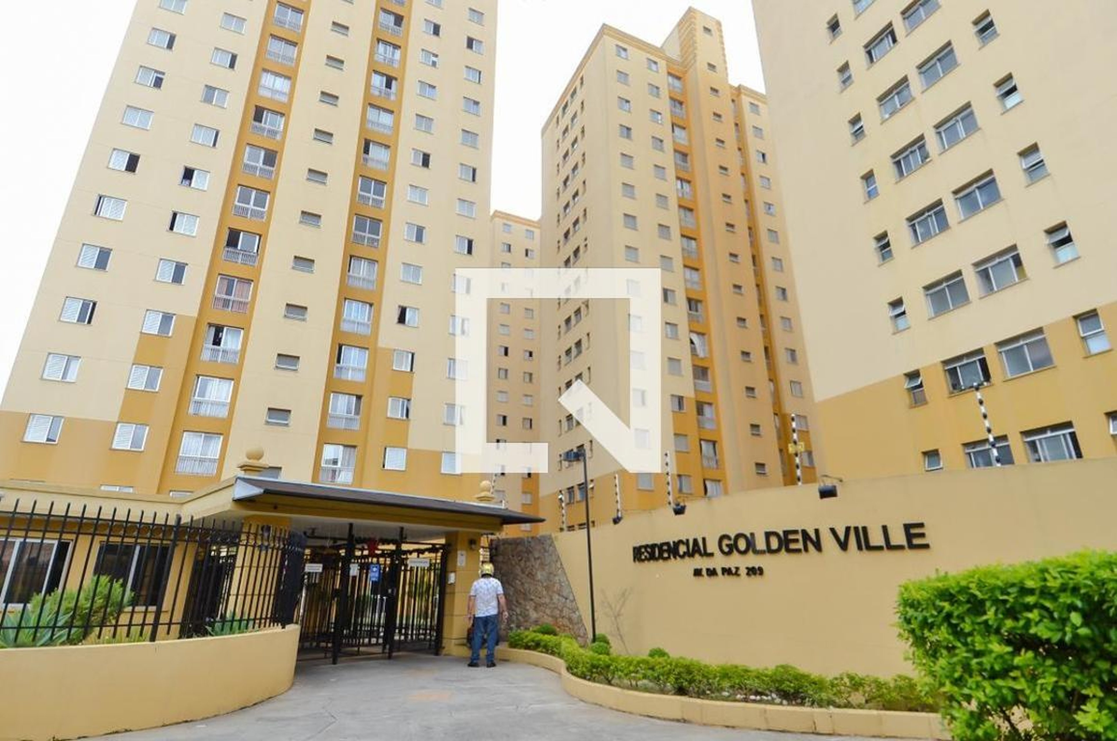 Fachada do Prédio Condomínio Golden Ville