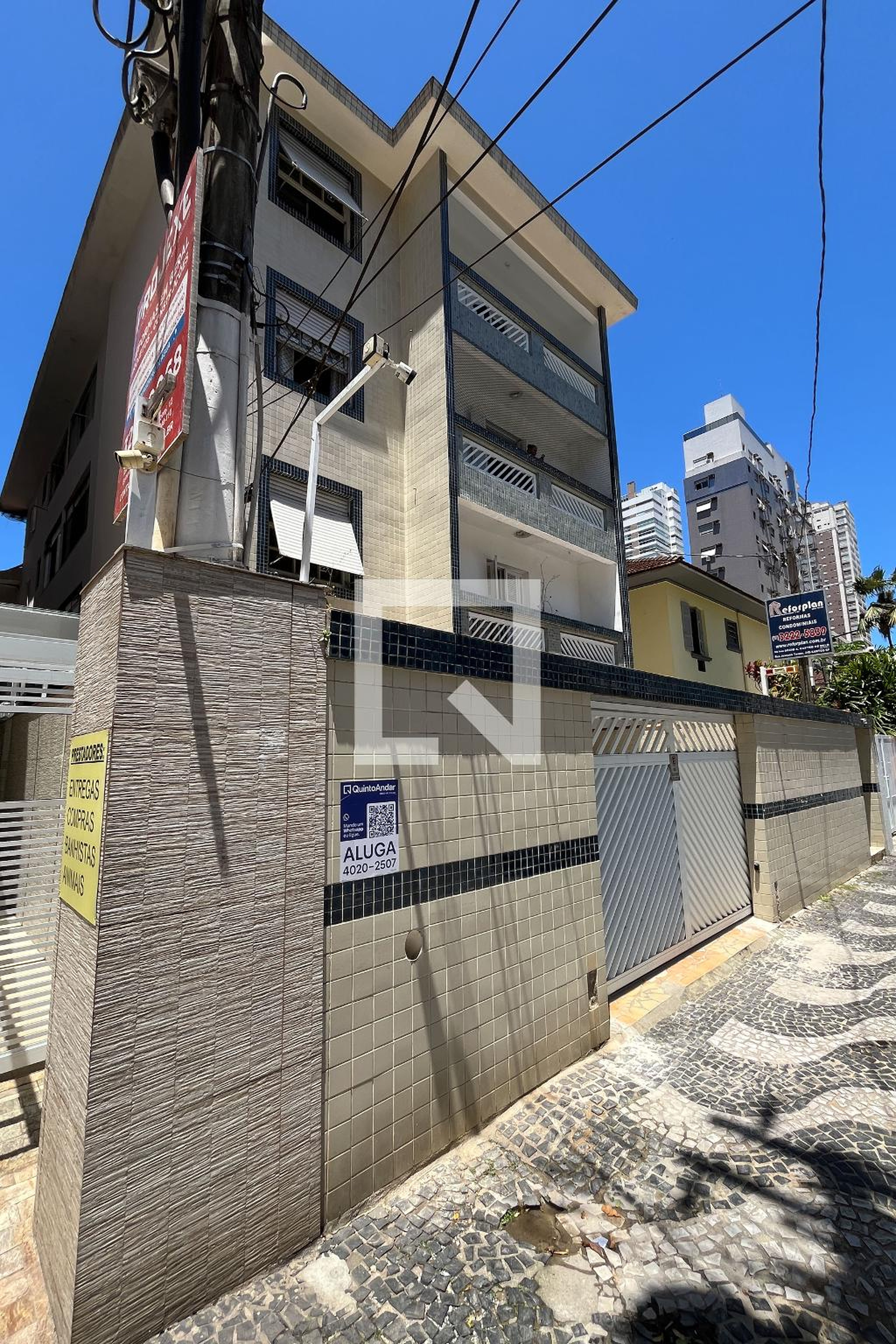 Fachada Condomínio Regina Marcia IV