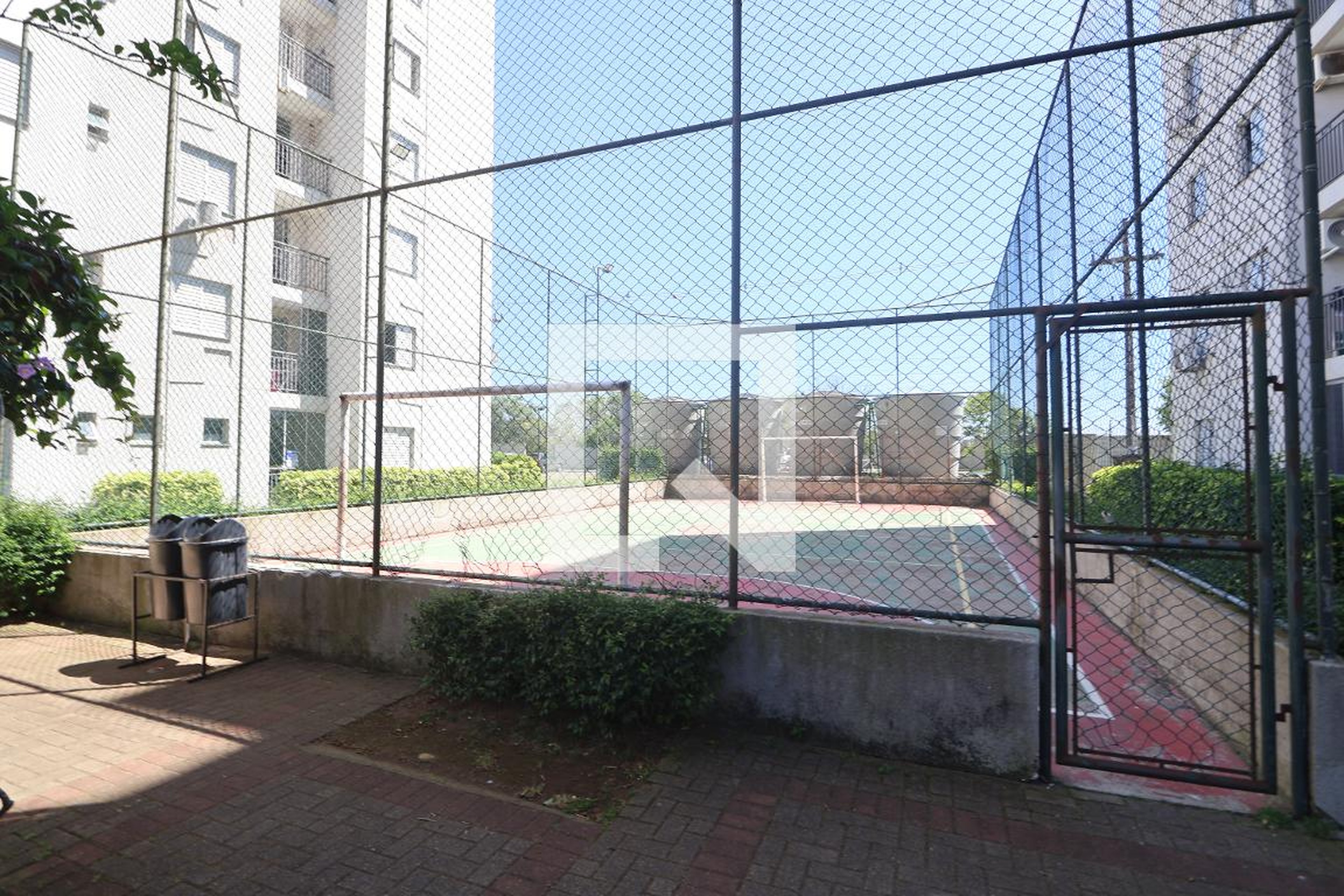 Quadra Esportiva - Alameda das Tulipas