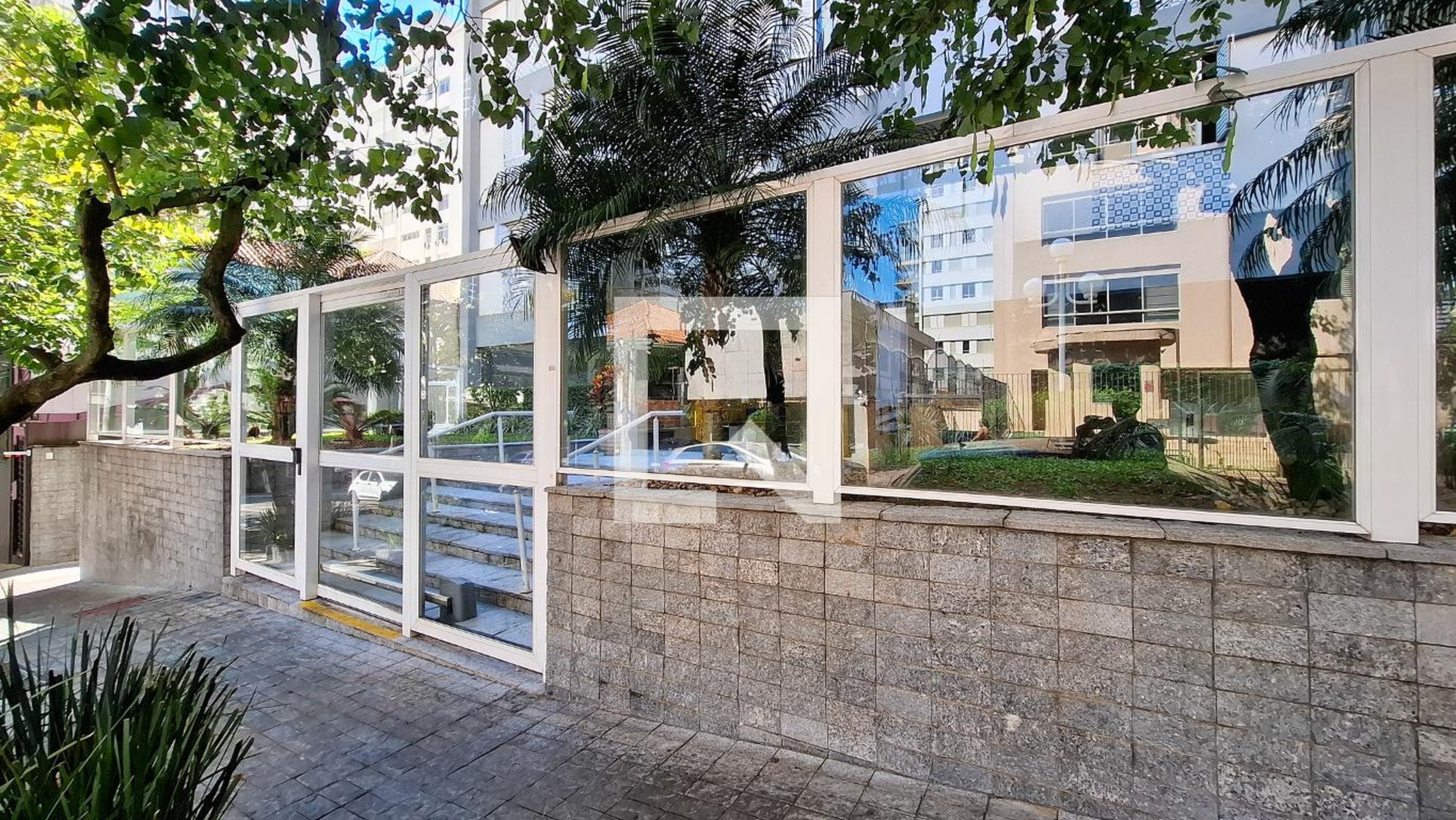 Fachada do Prédio Condomínio Bader Game