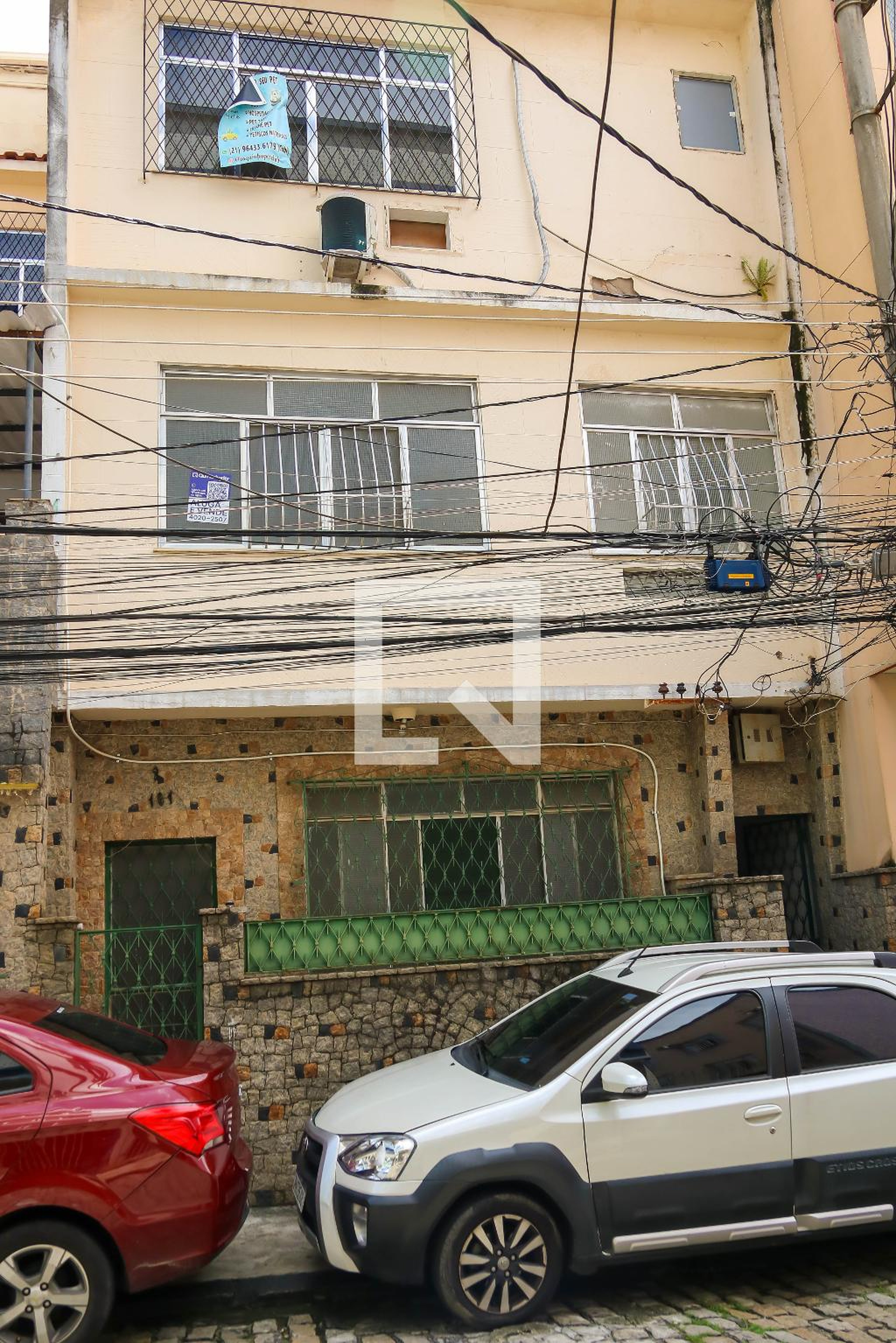 Fachada Condomínio Vila São Jorge