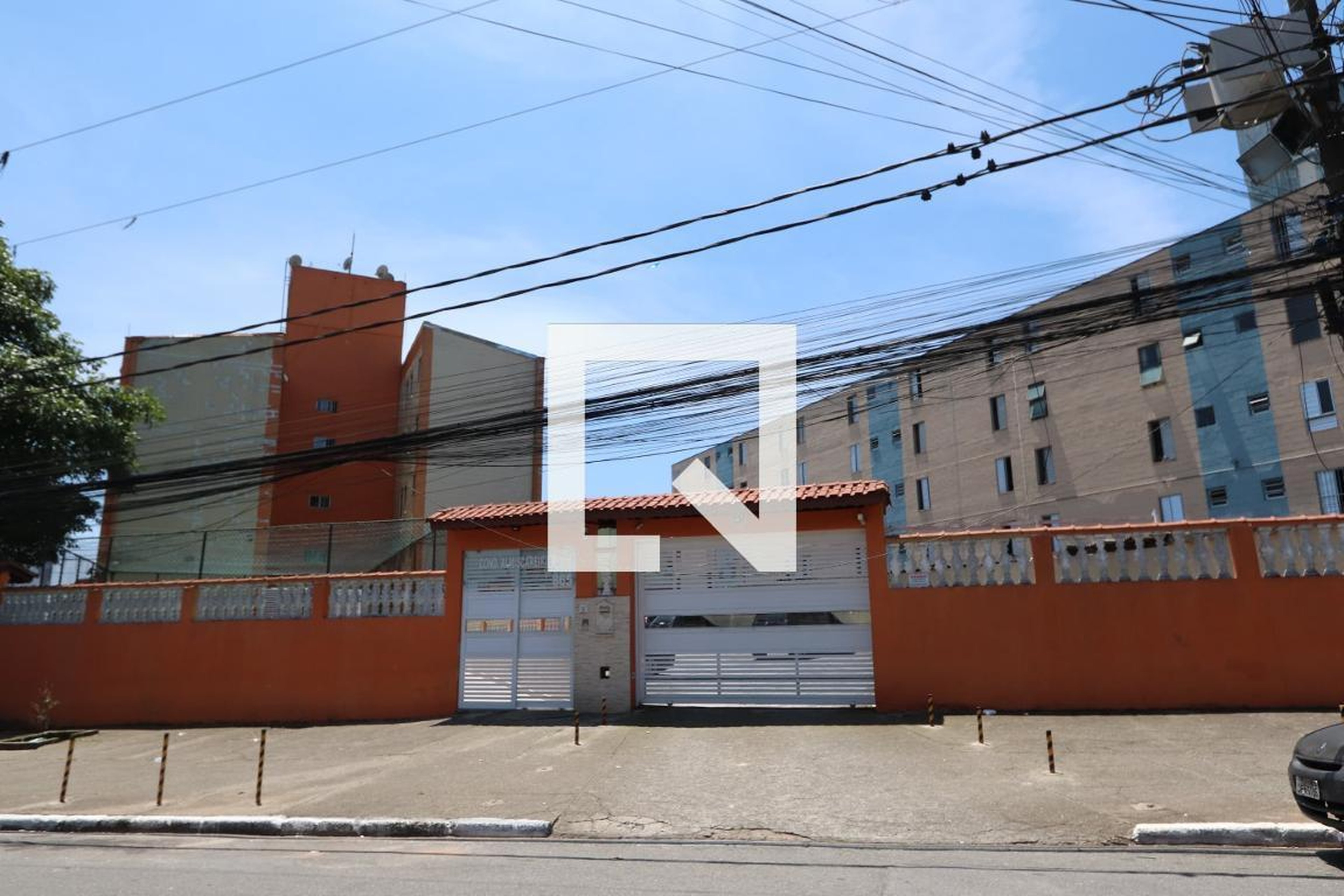 Fachada Condomínio Almiscareira LL