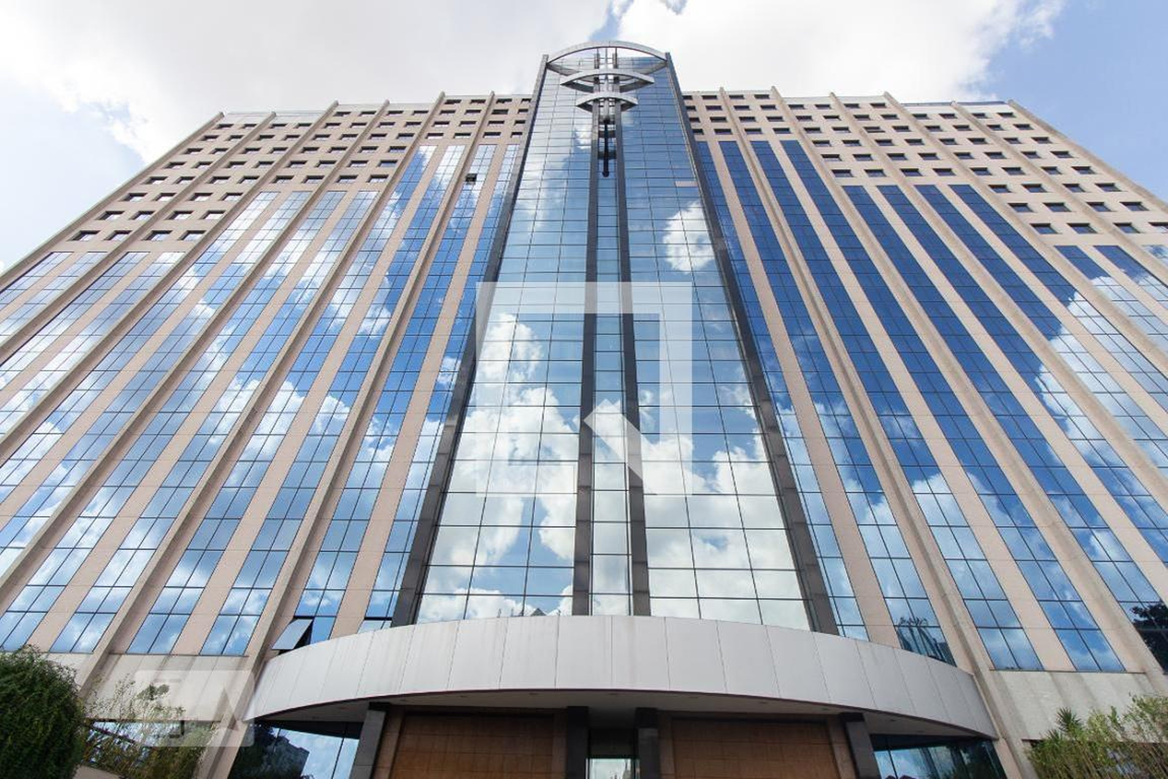 Fachada Condomínio Tryp Tatuapé