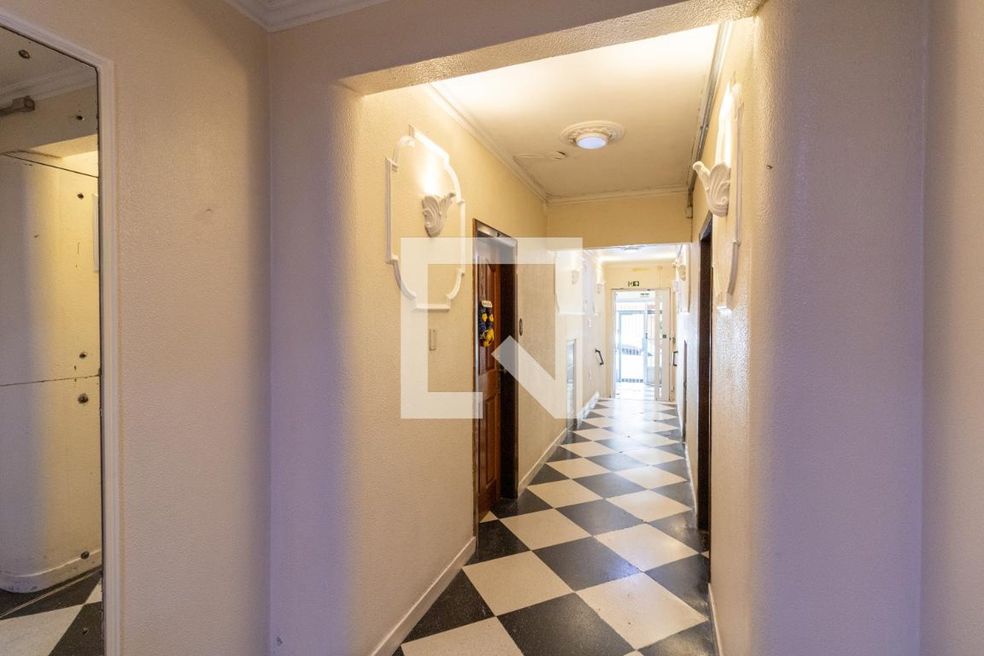 Hall de entrada - Gal. Oliveira Freitas