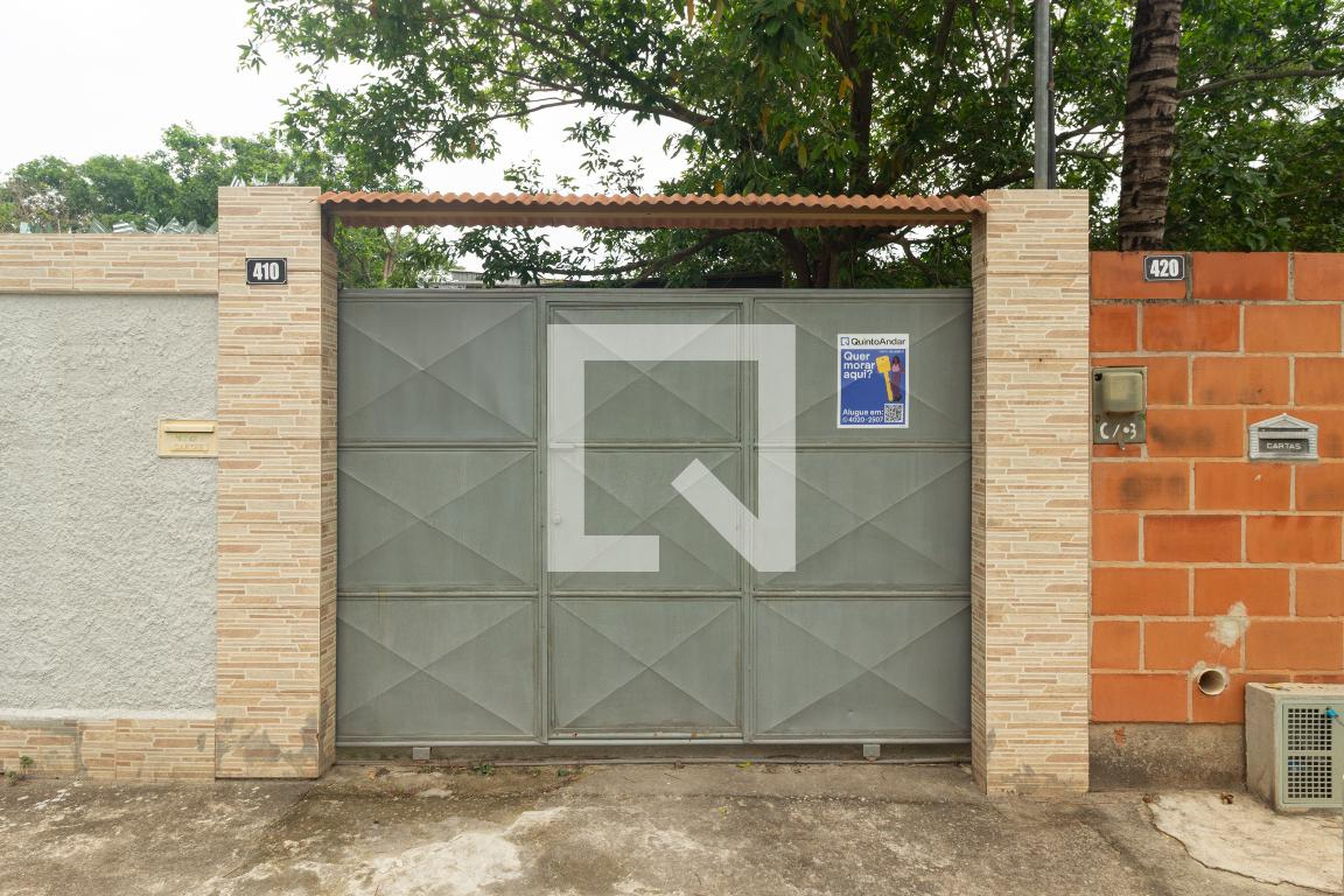 Fachada Condomínio em Rua Francisco Karam, 420