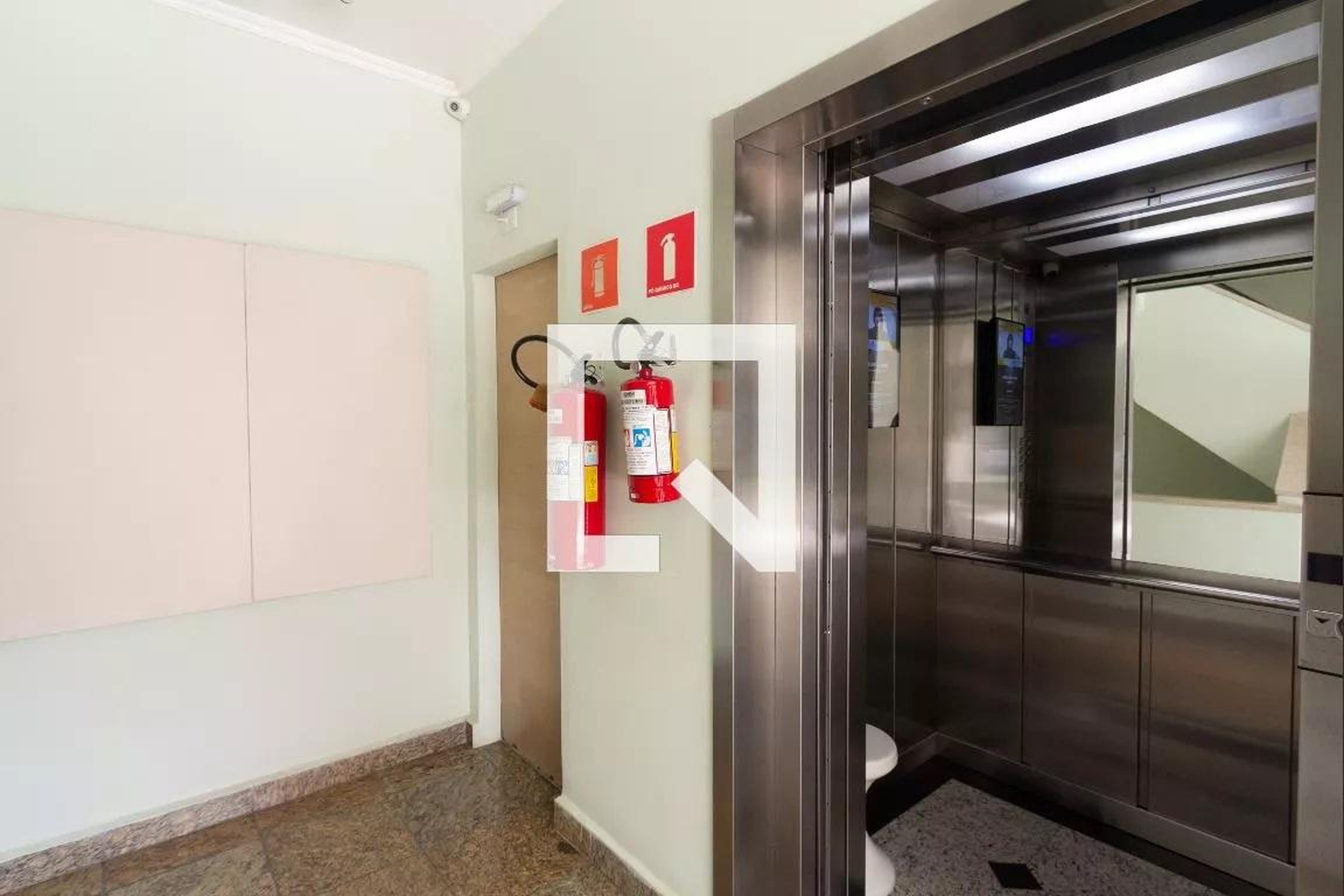 Hall social - Maria Di Faccio La Mônica