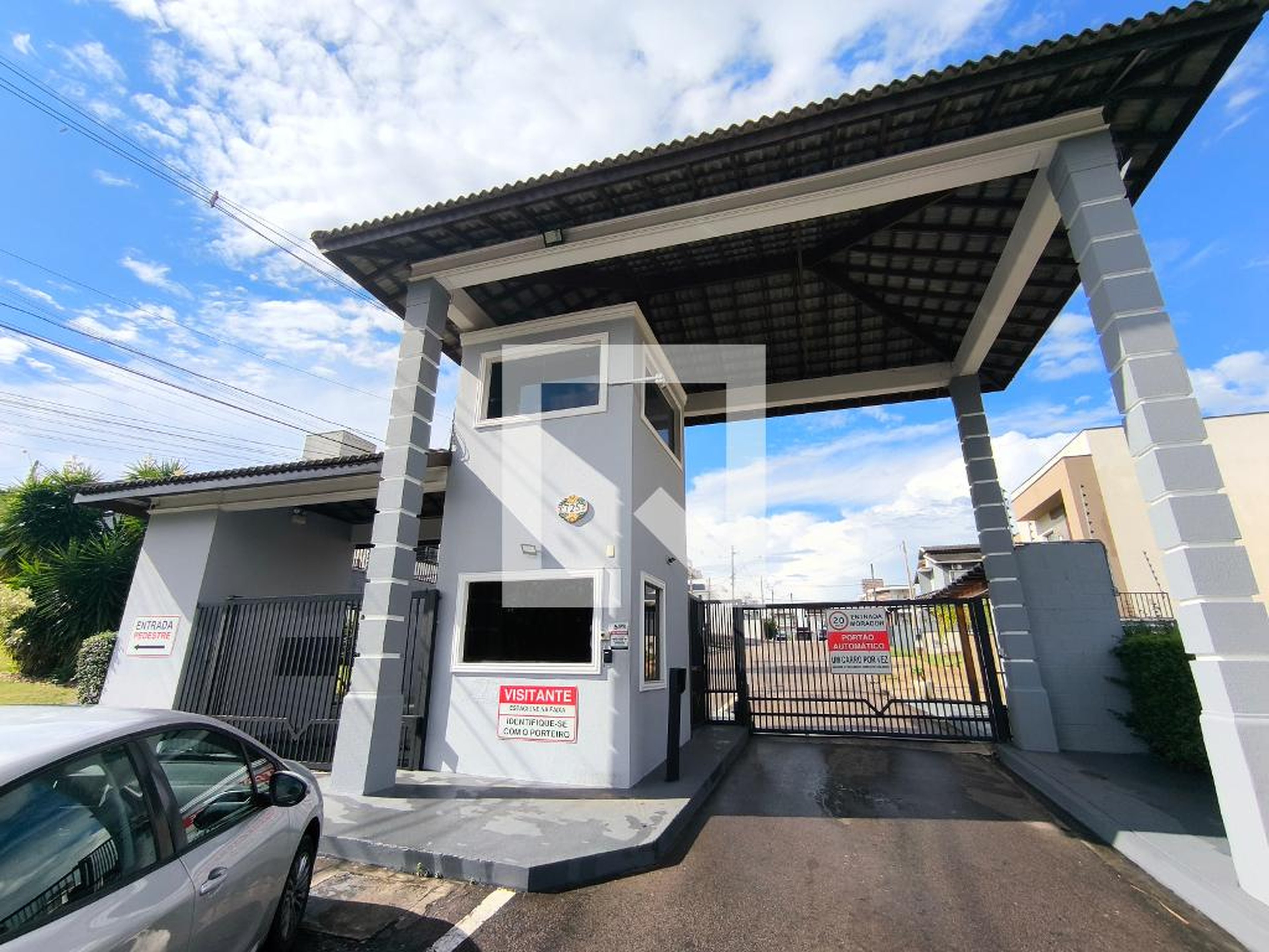 Fachada Condomínio em Rua Sinésio Poli, 167