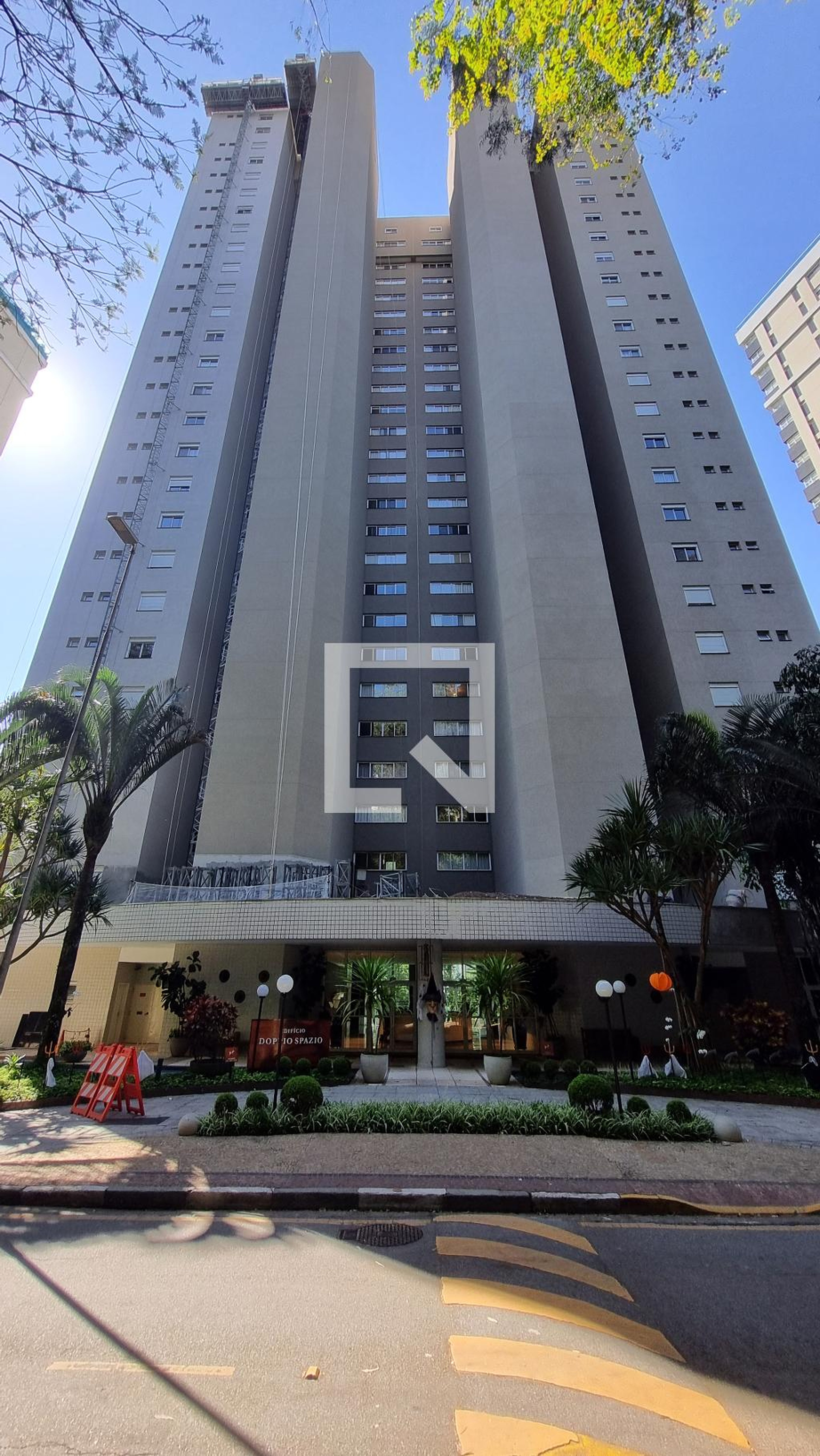 Fachada Condomínio Villaggio Panamby