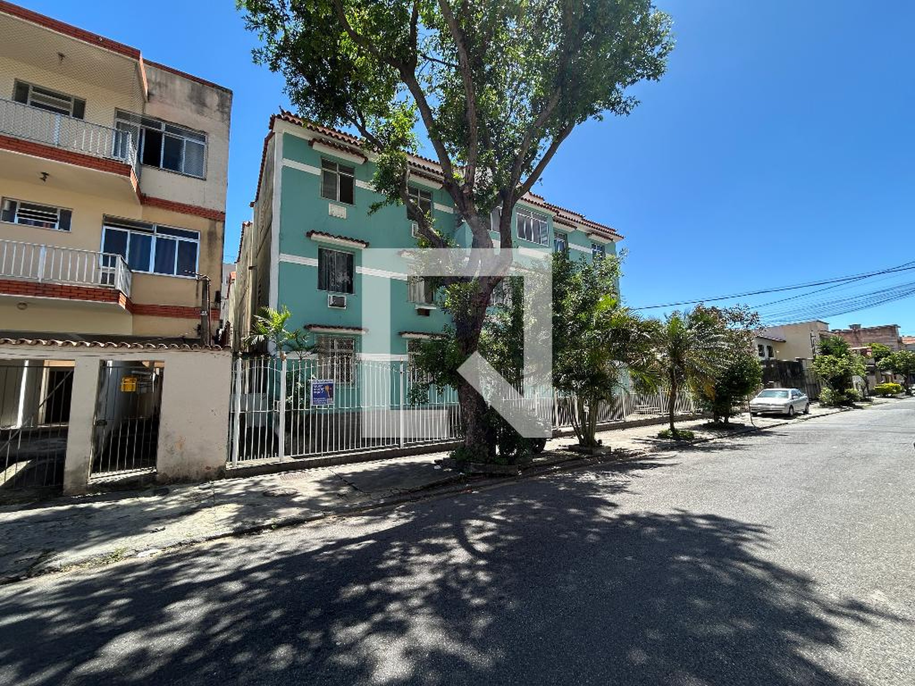 Fachada Condomínio em Rua Pedro Domingues, 40