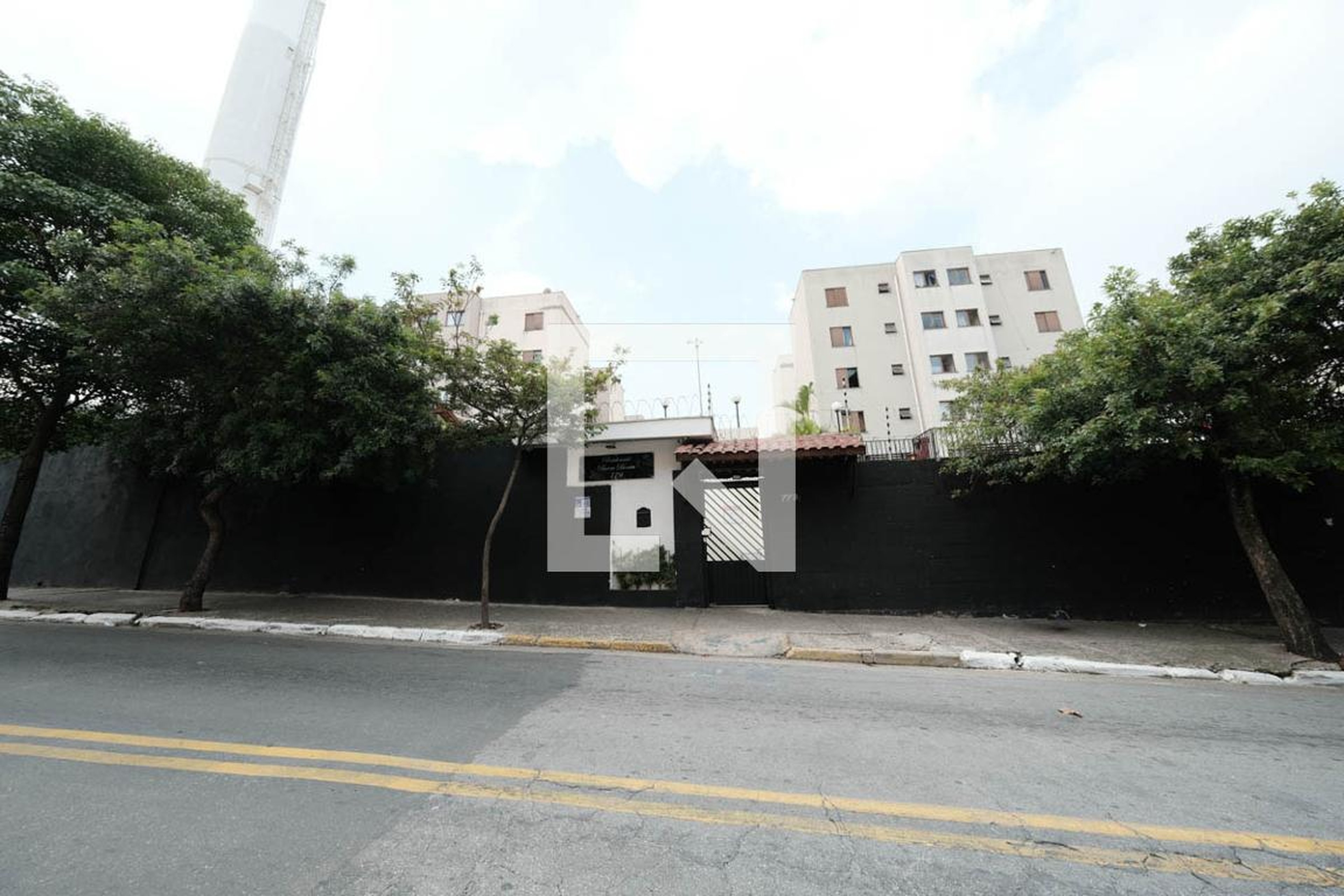 Fachada Condomínio em Rua Padre Tomás de Vilanova, 779