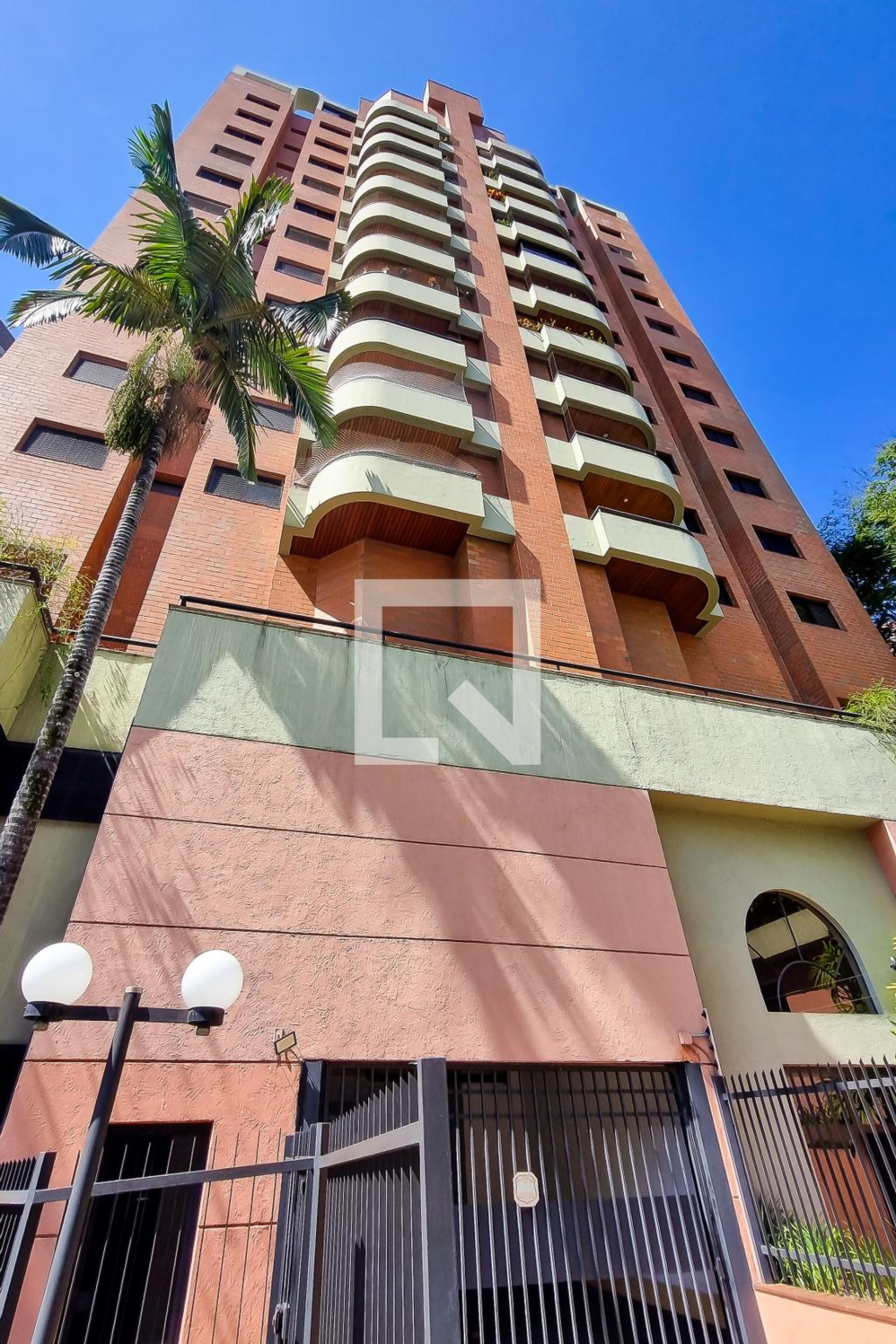 Fachada Condomínio Venezia