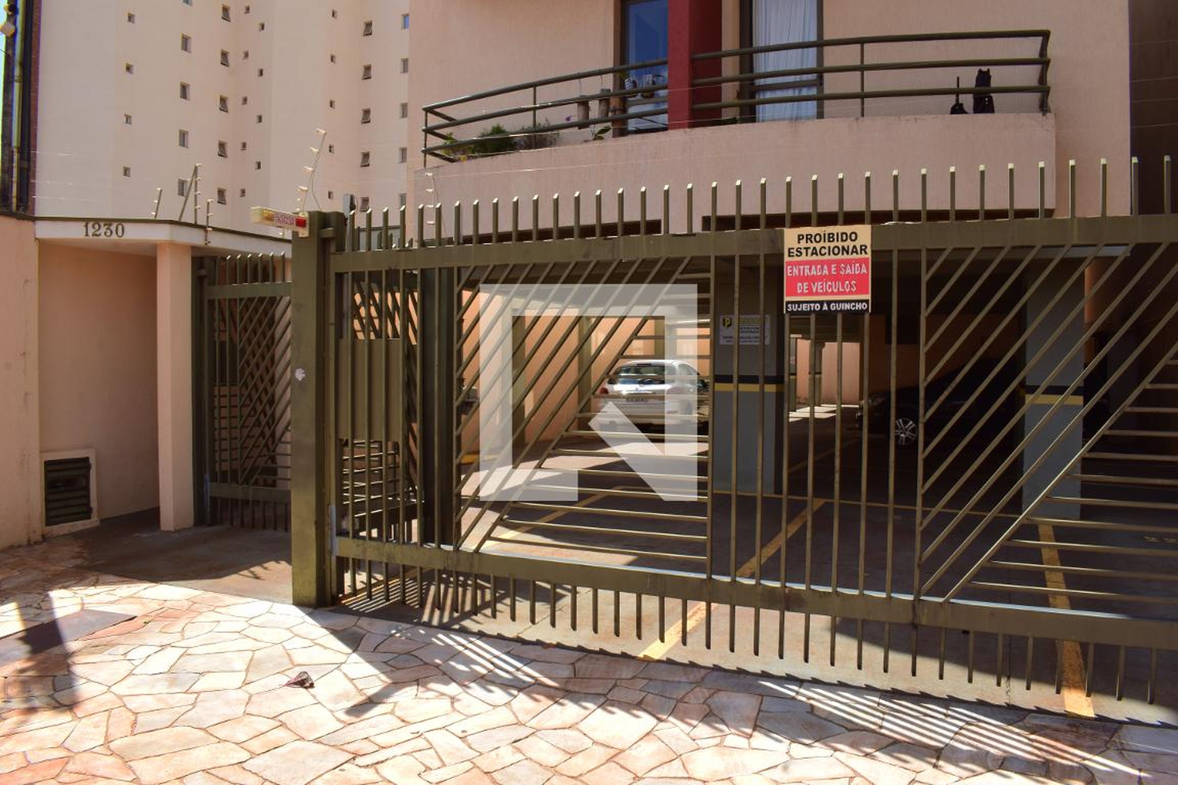 Fachada Condomínio em Rua Galileu Galilei, 1230