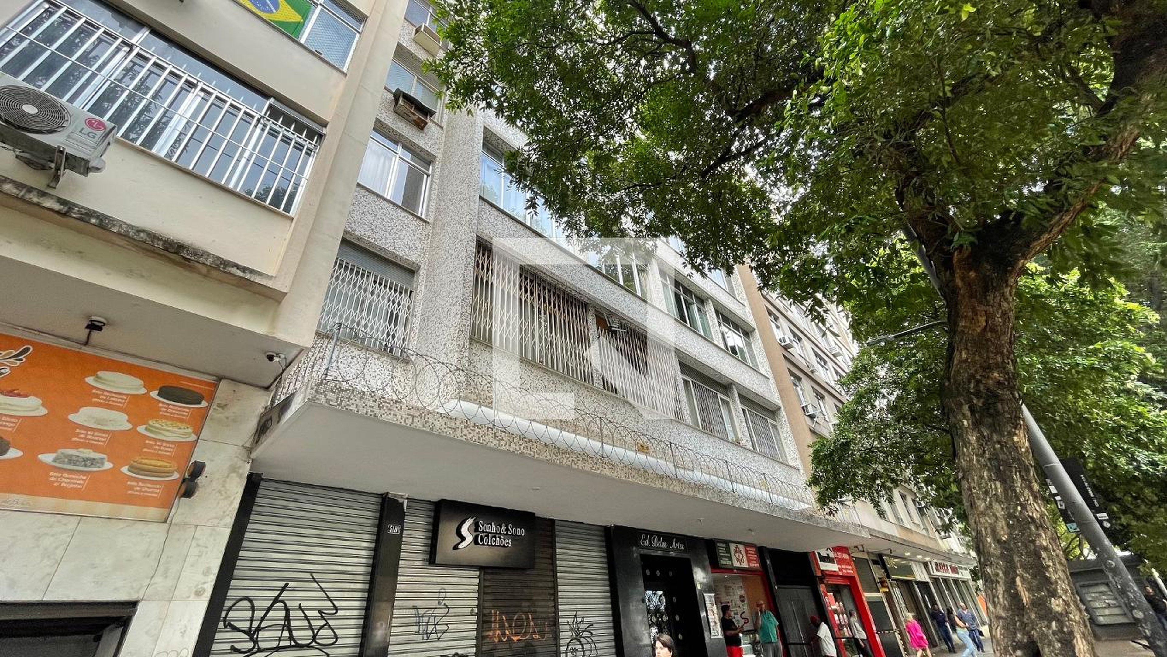 Fachada Condomínio em Rua Conde de Bonfim, 518