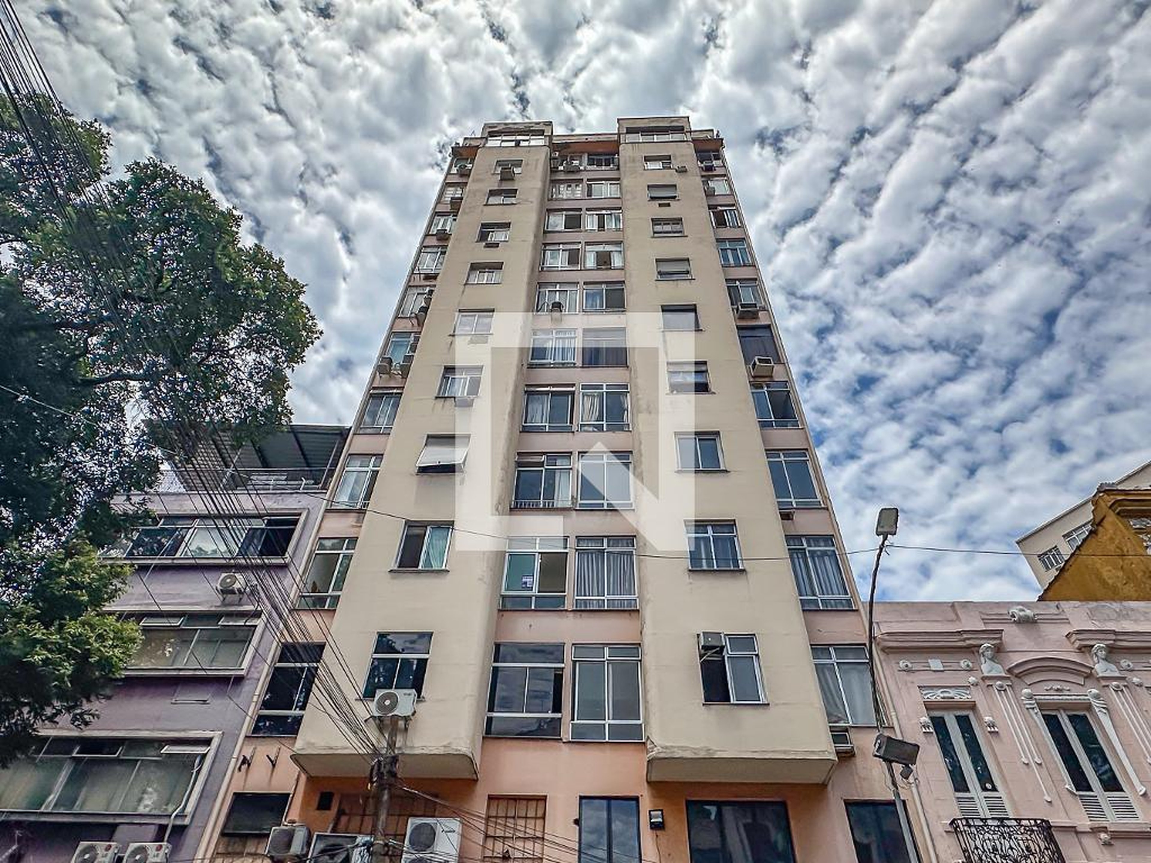 Fachada Edifício Santa Emília